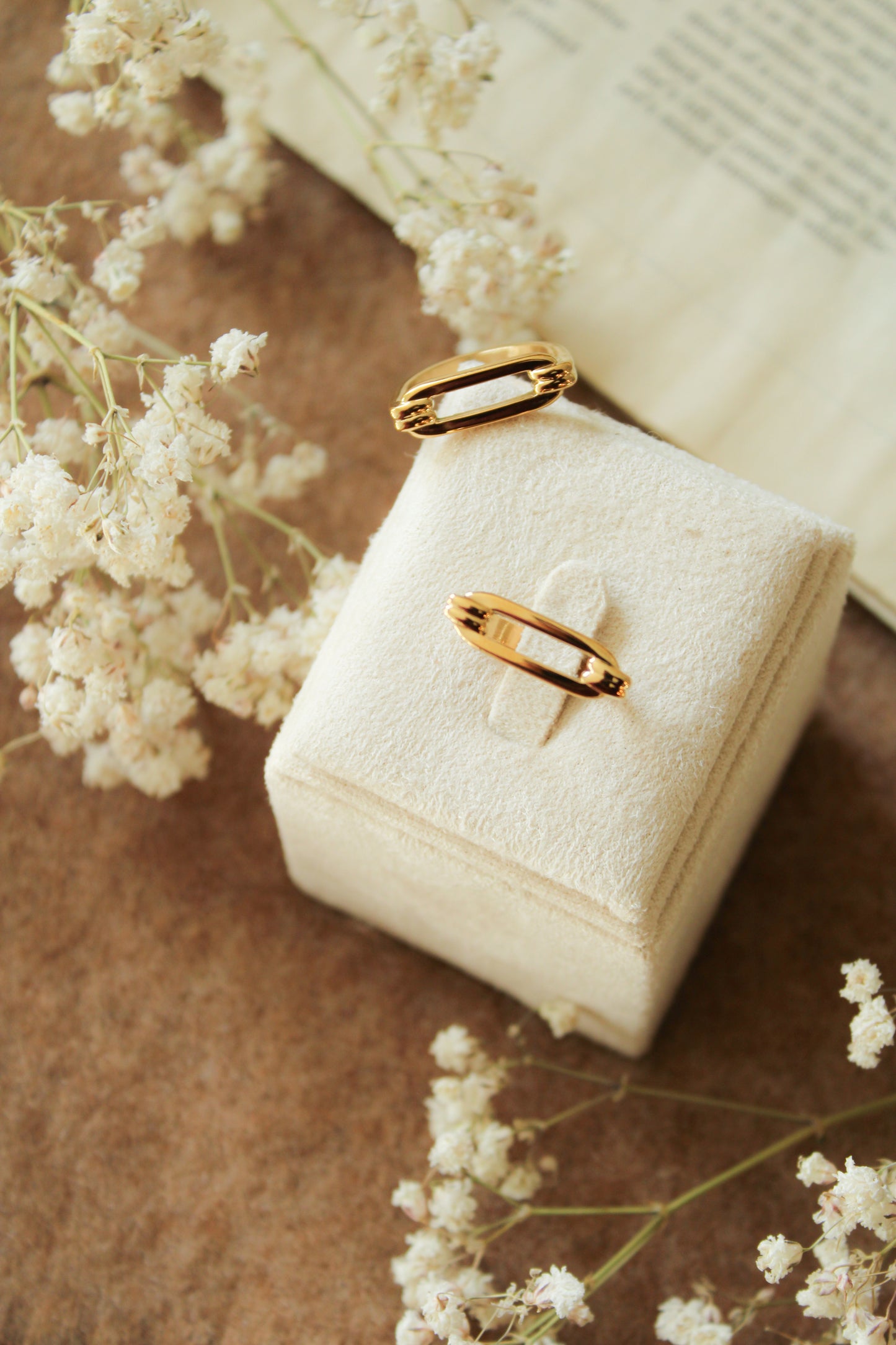 Helmi Ring
