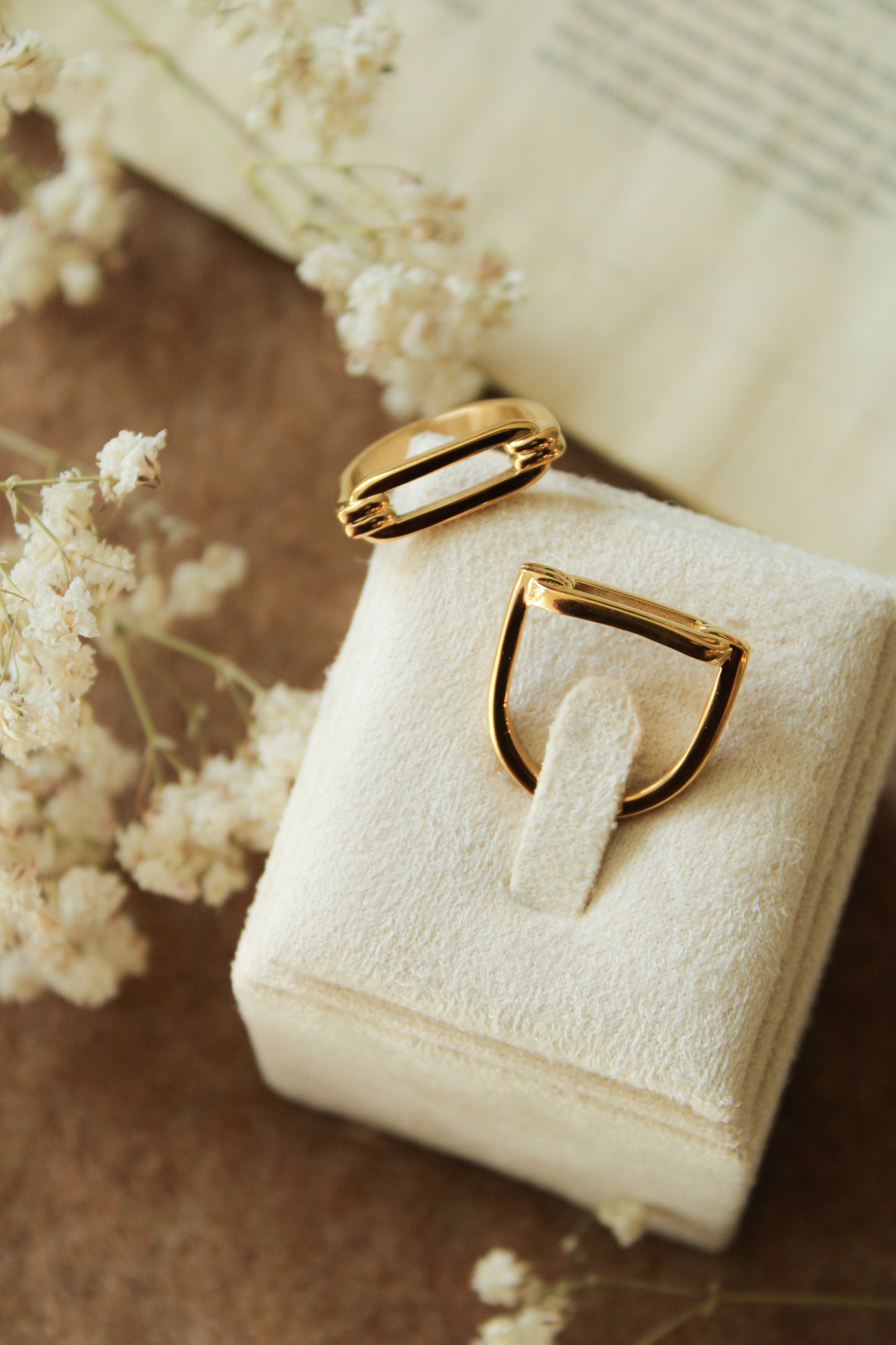 Helmi Ring