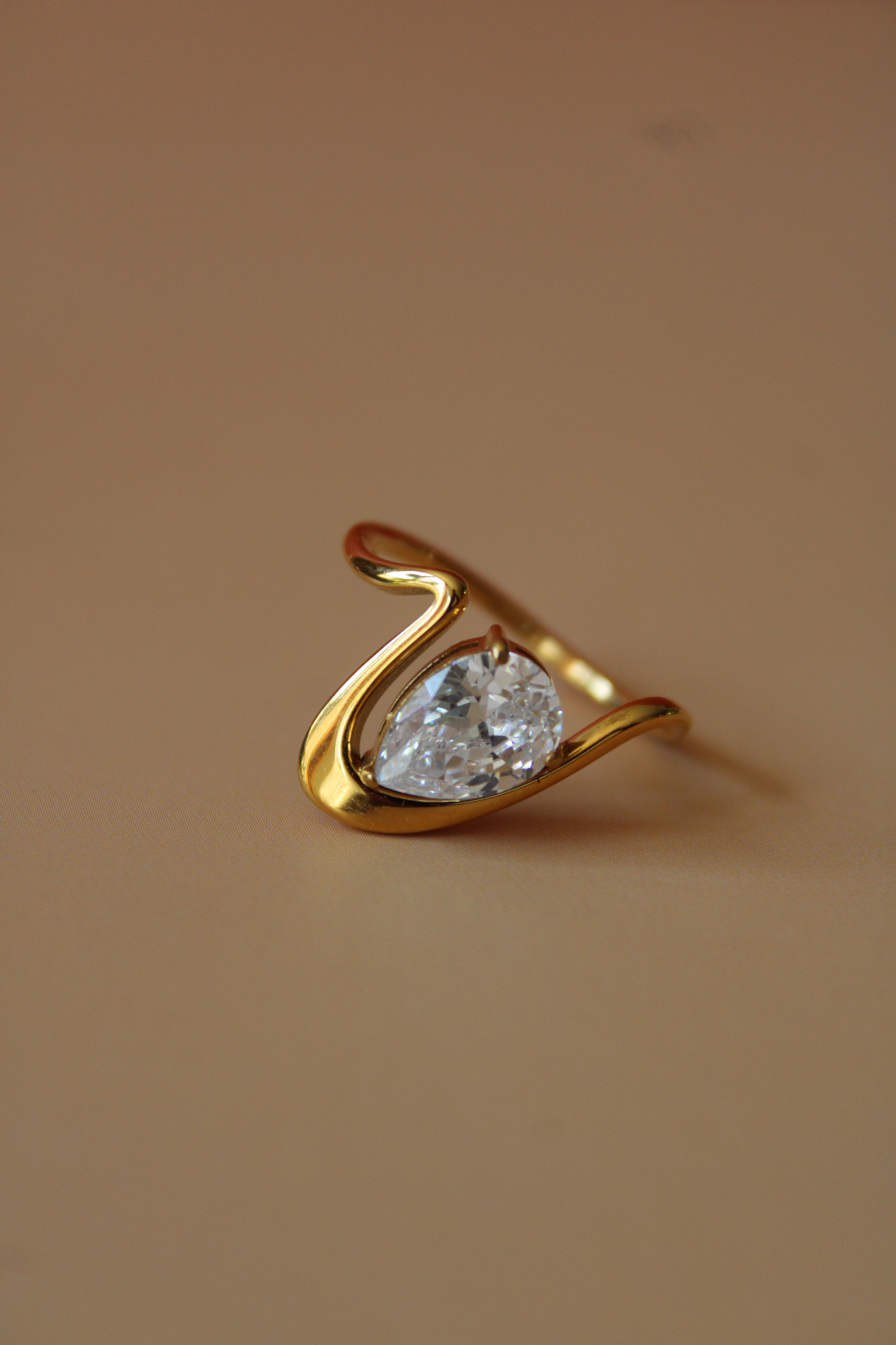 Veyra Ring