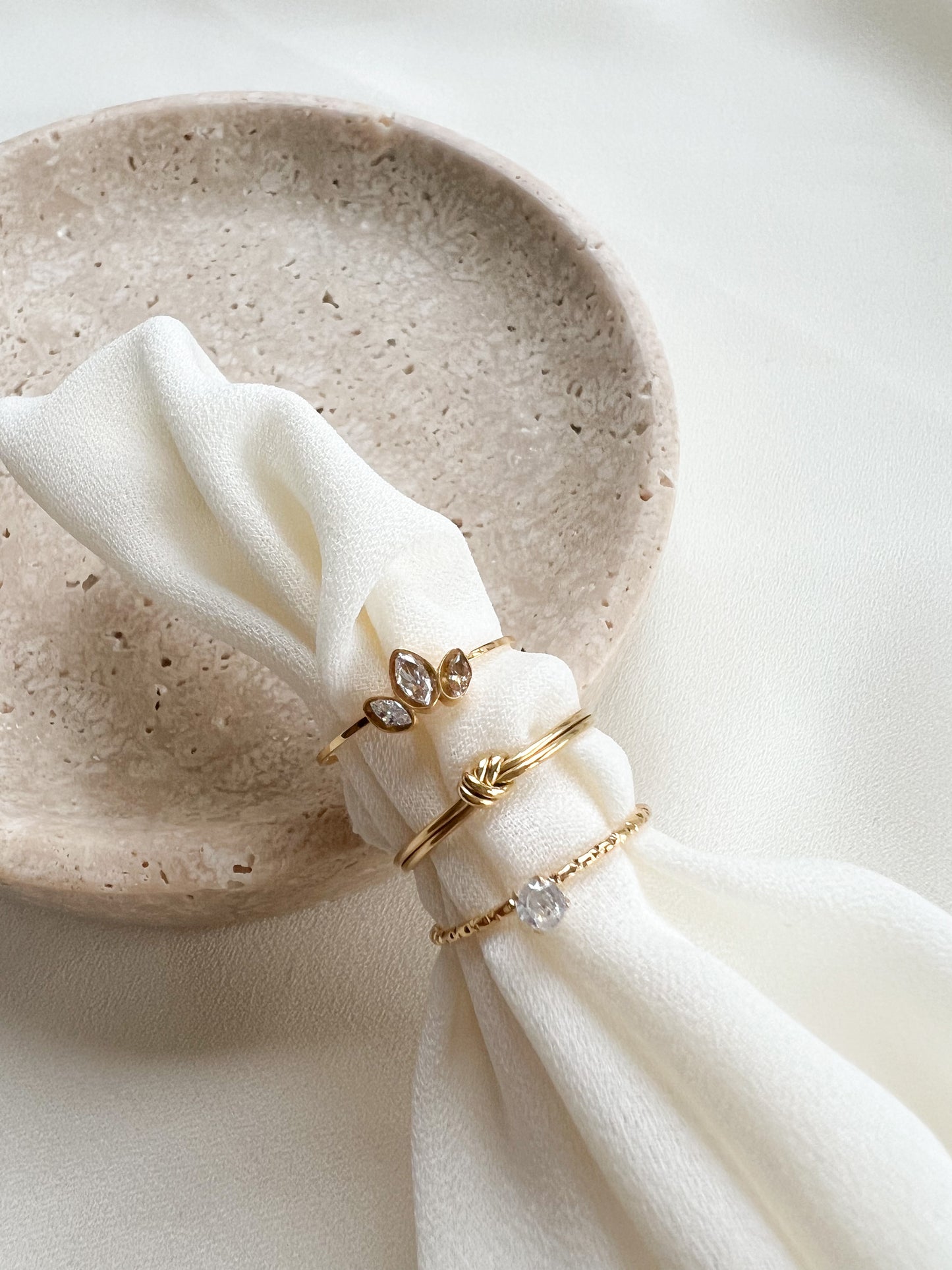 Thin Twisted Ring