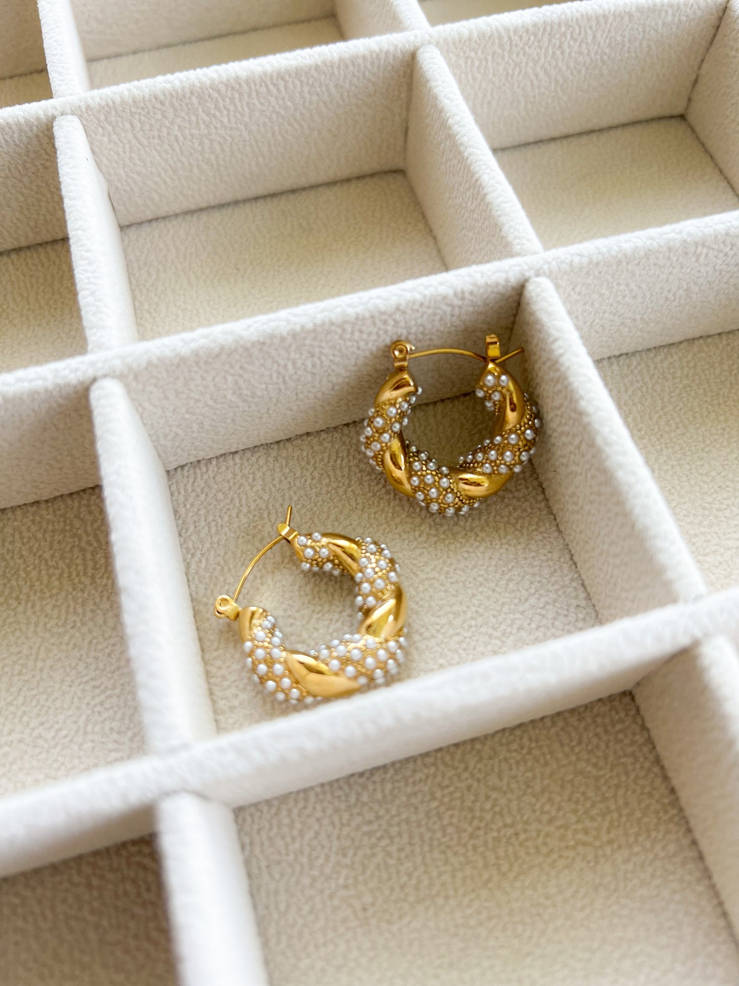 Viola Earrings