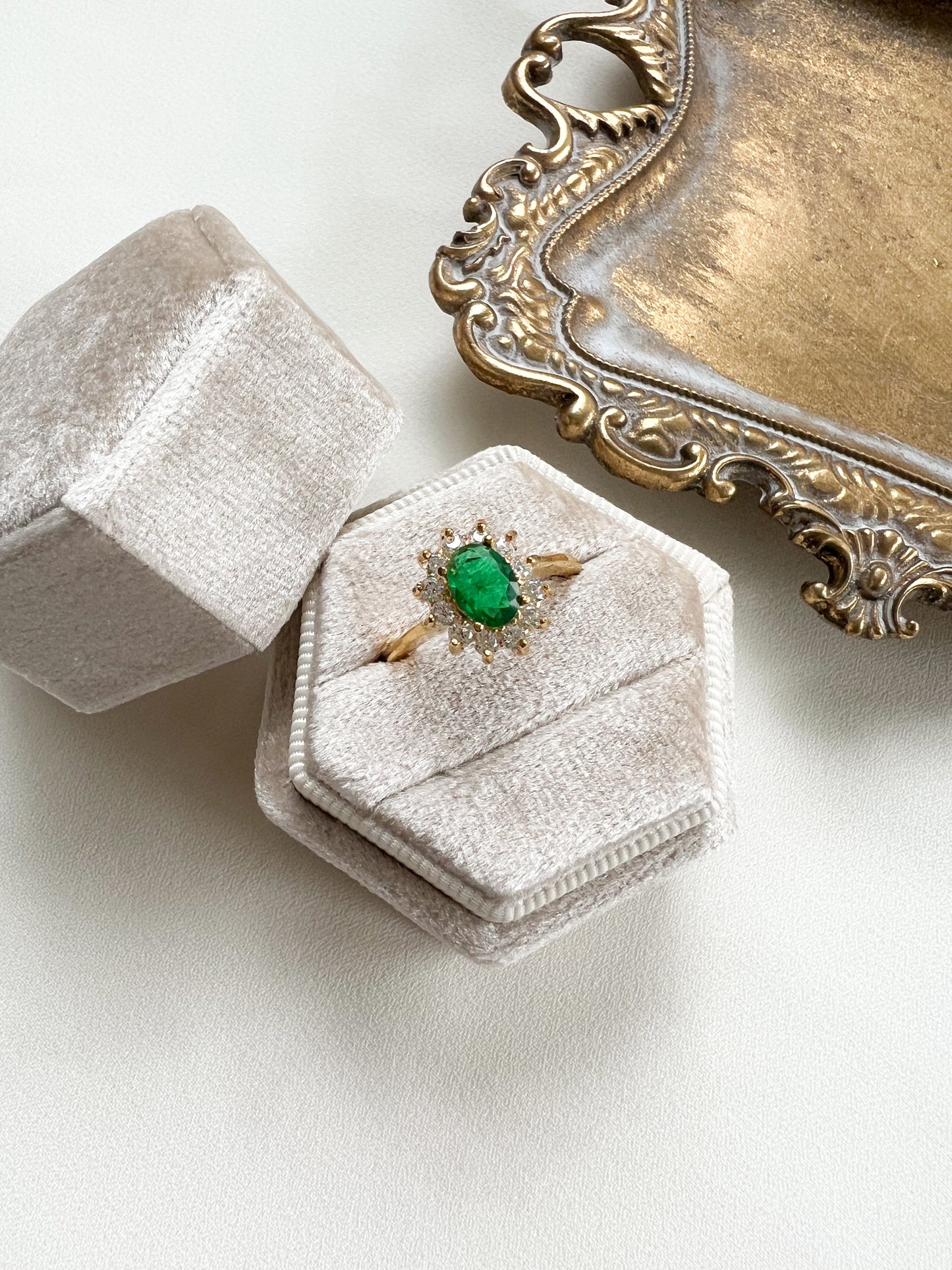 Halle Ring