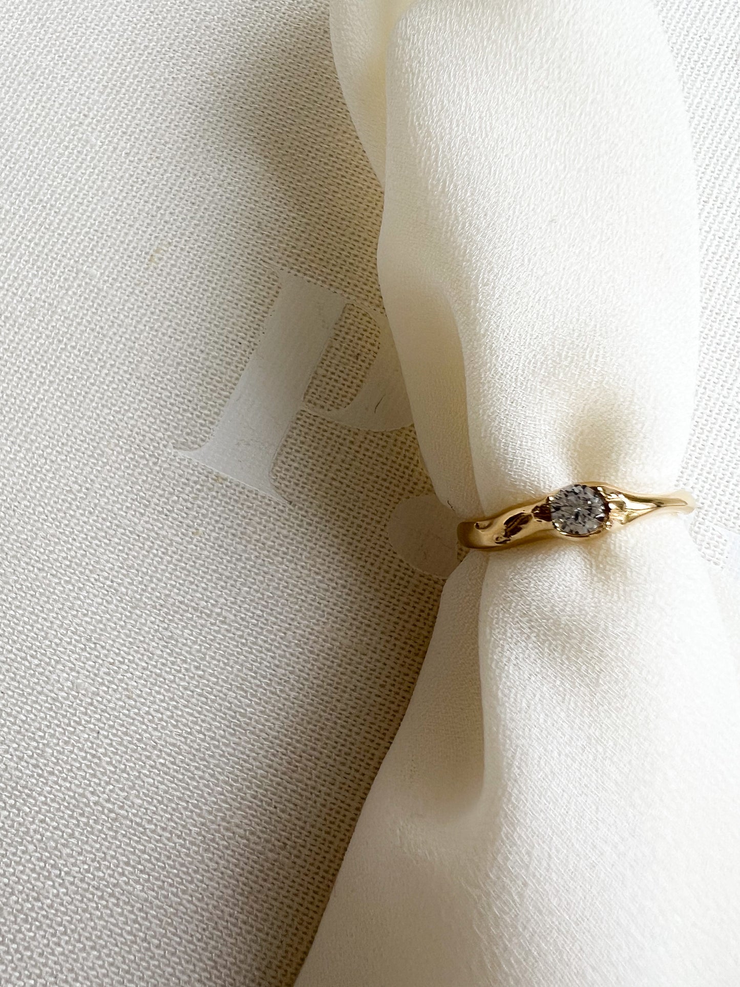 The Mia Ring