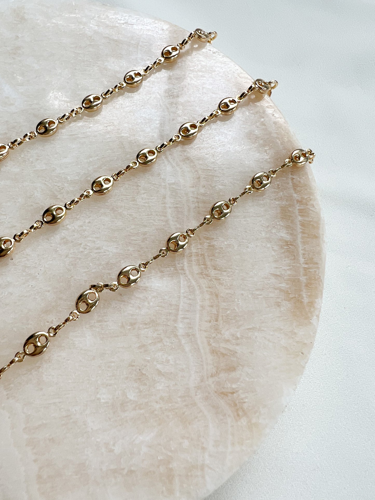 Hollow Puff Bracelet