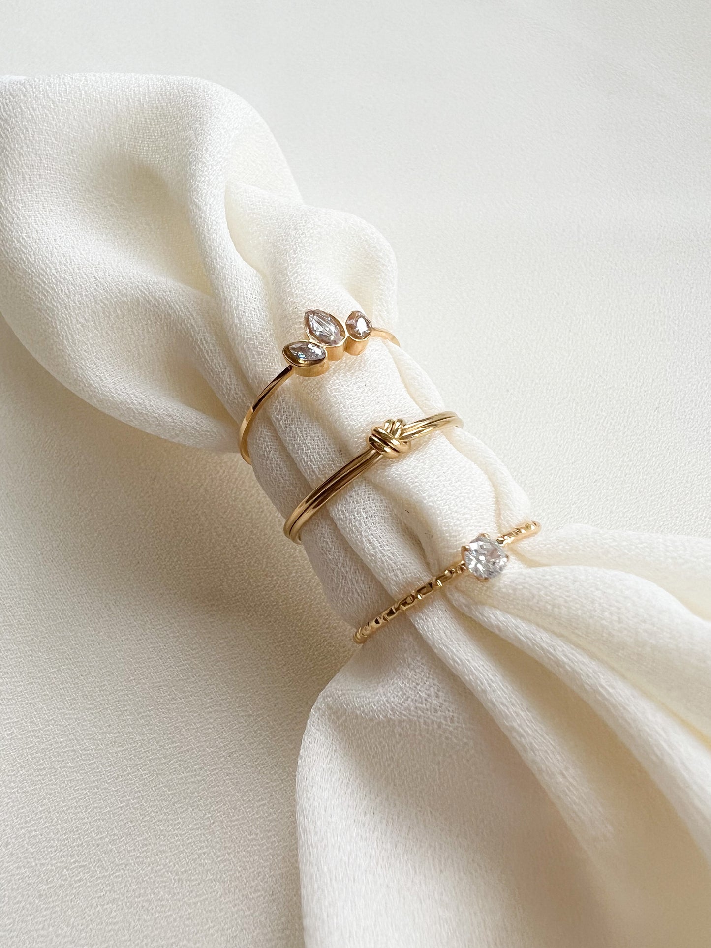 Thin Clover Ring