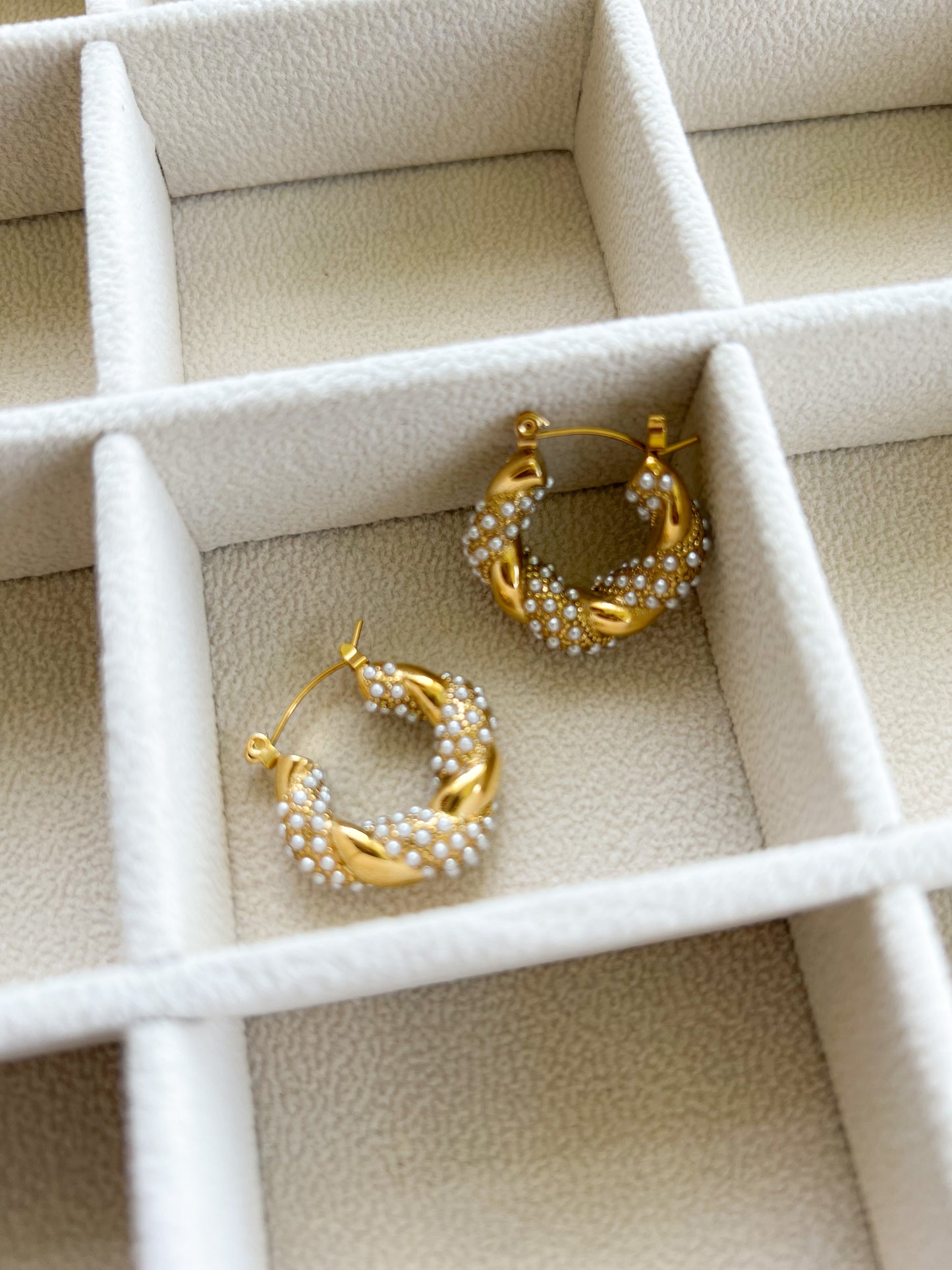 Viola Earrings
