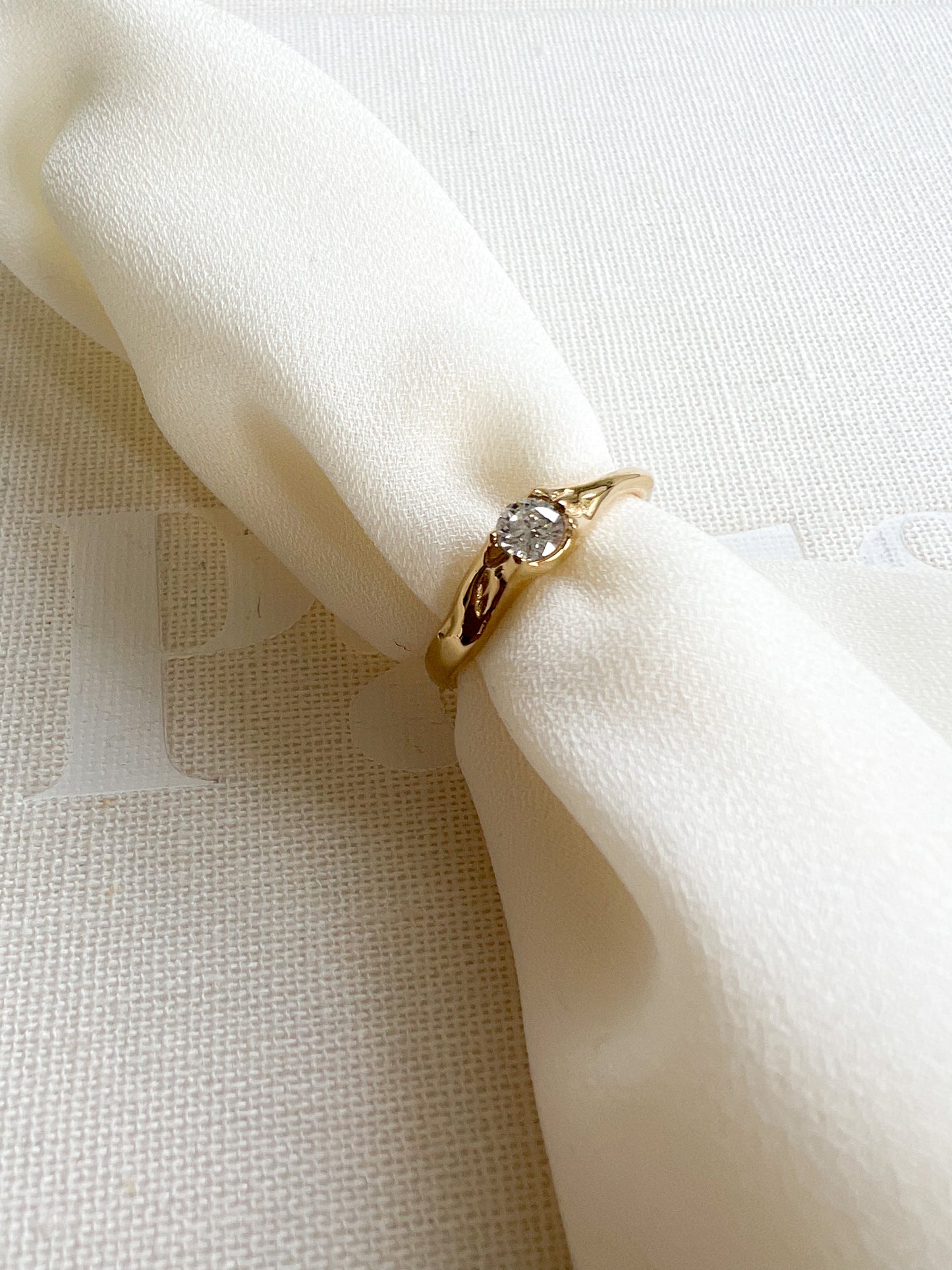 The Mia Ring