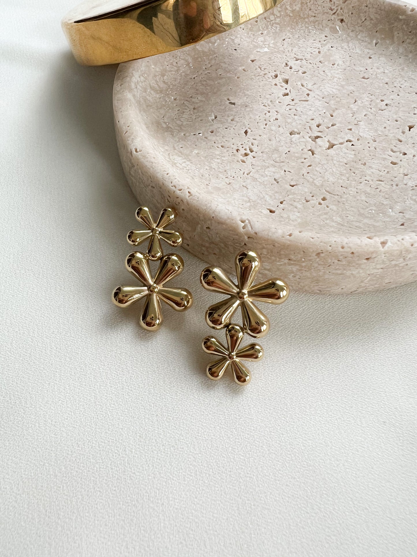 Daisy Stud Earrings