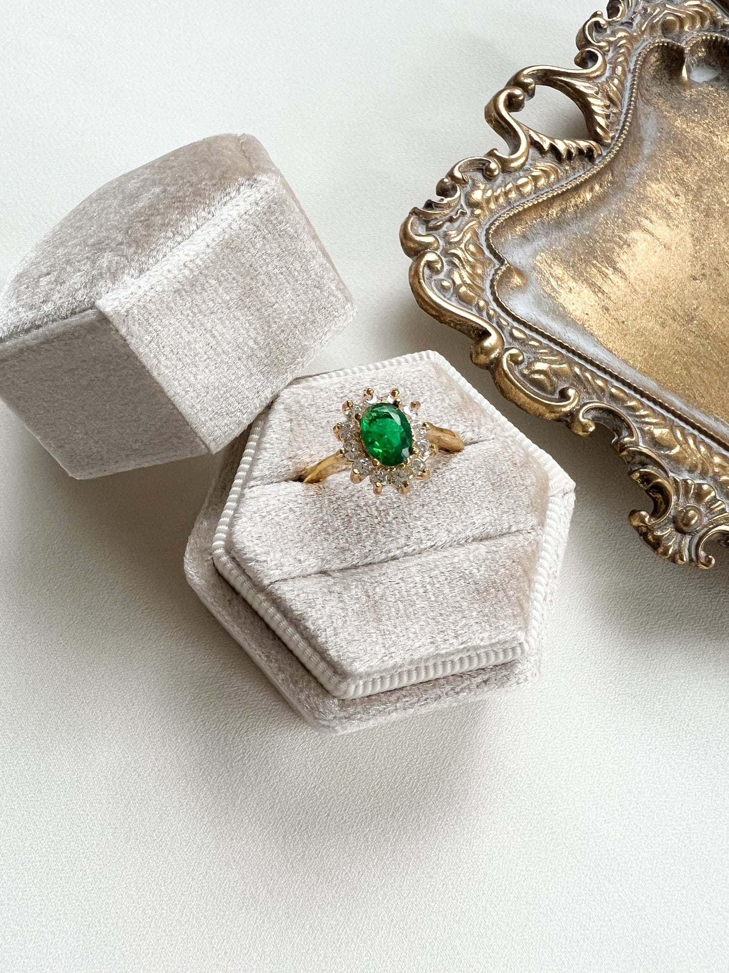 Halle Ring