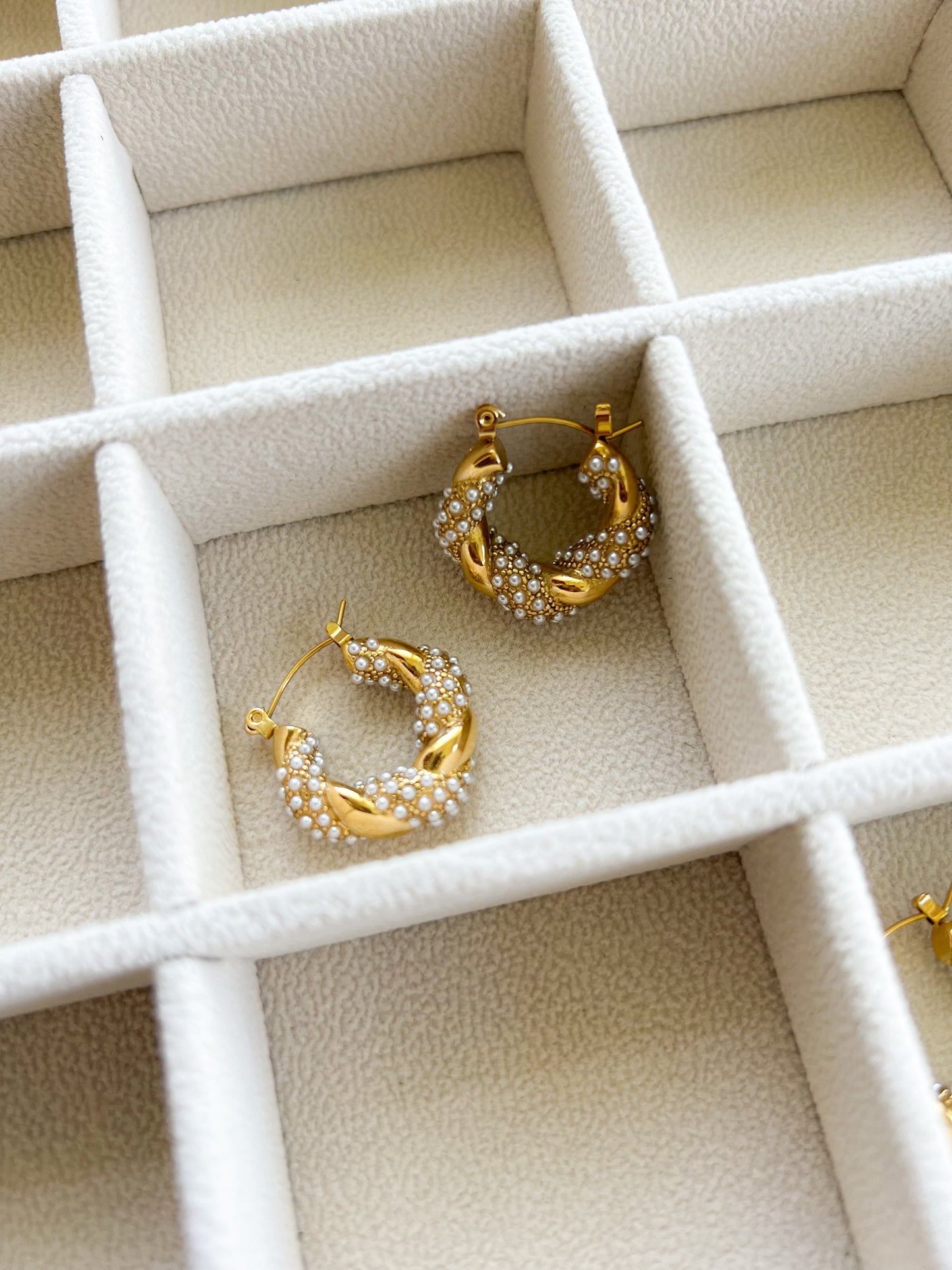 Viola Earrings