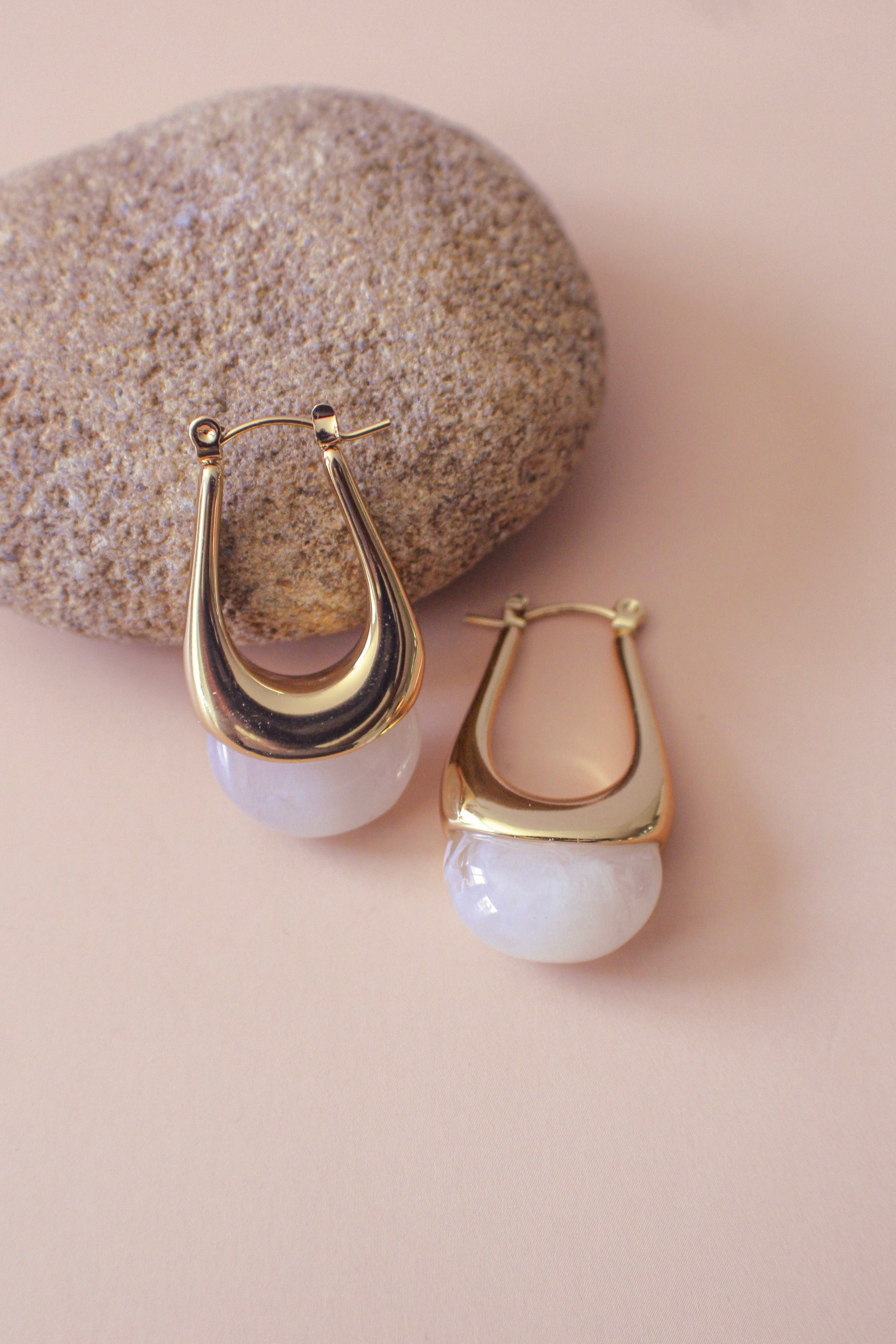 Nicola Quartz Earrings