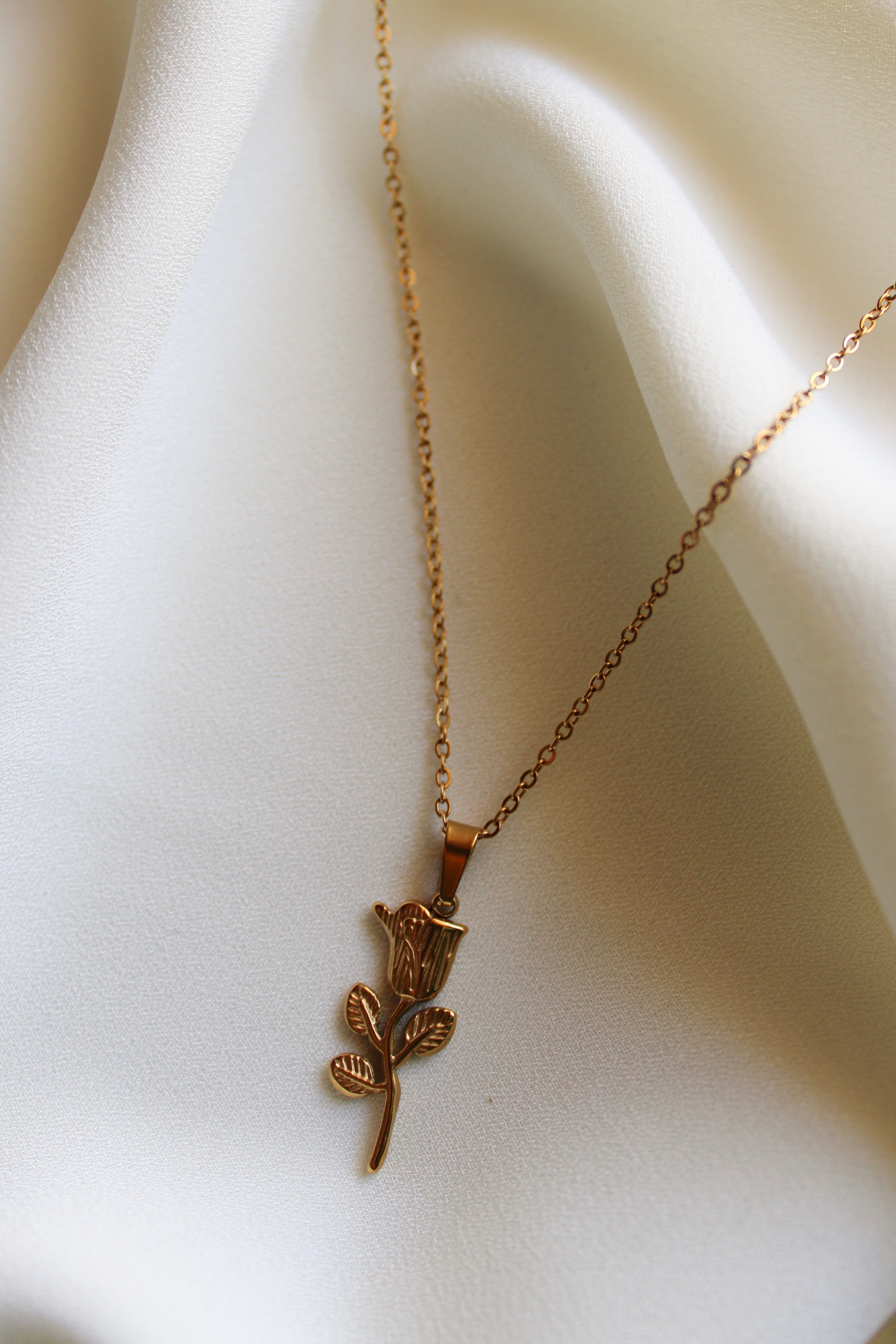 Rosie Necklace 2