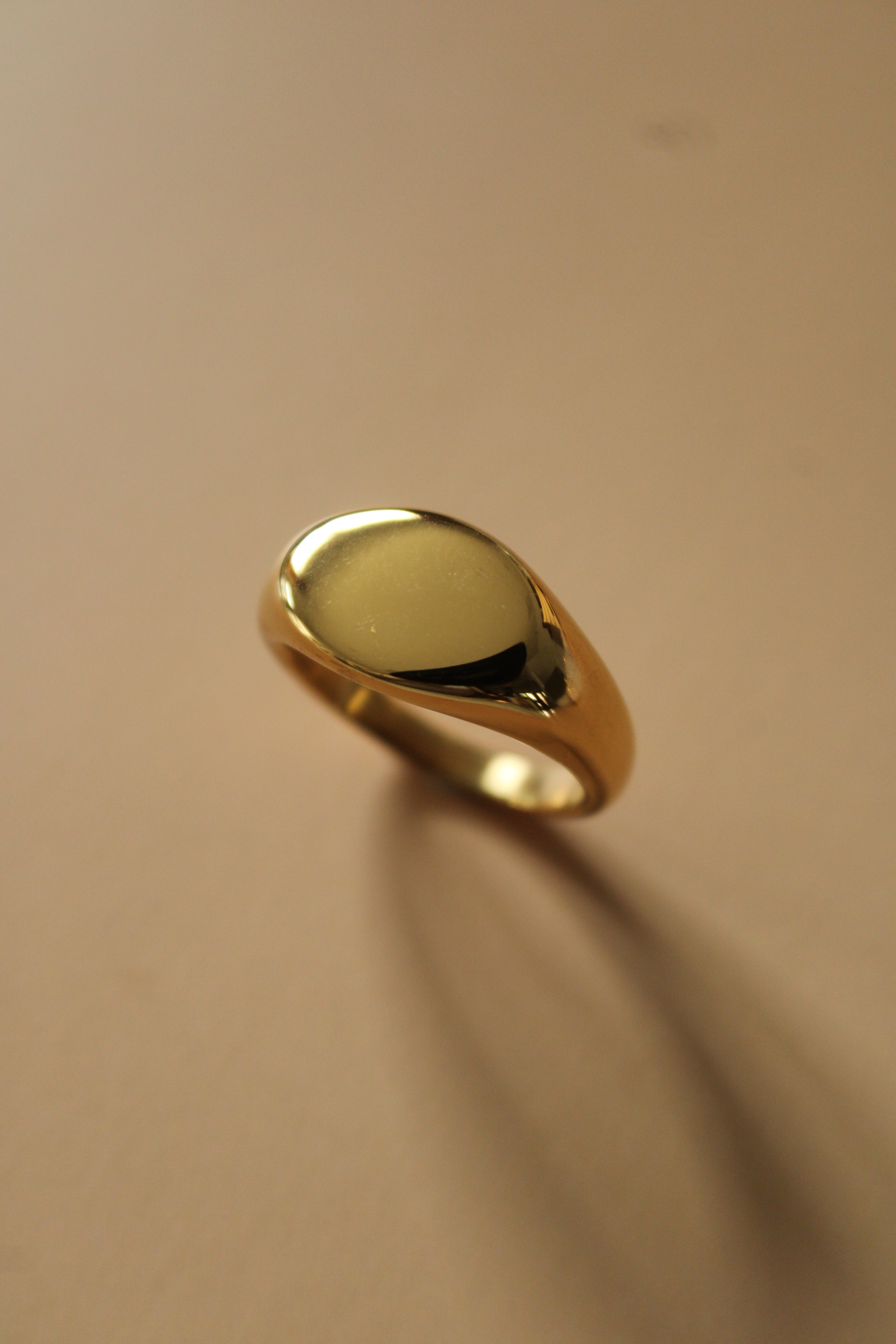 Eggie Signet Ring