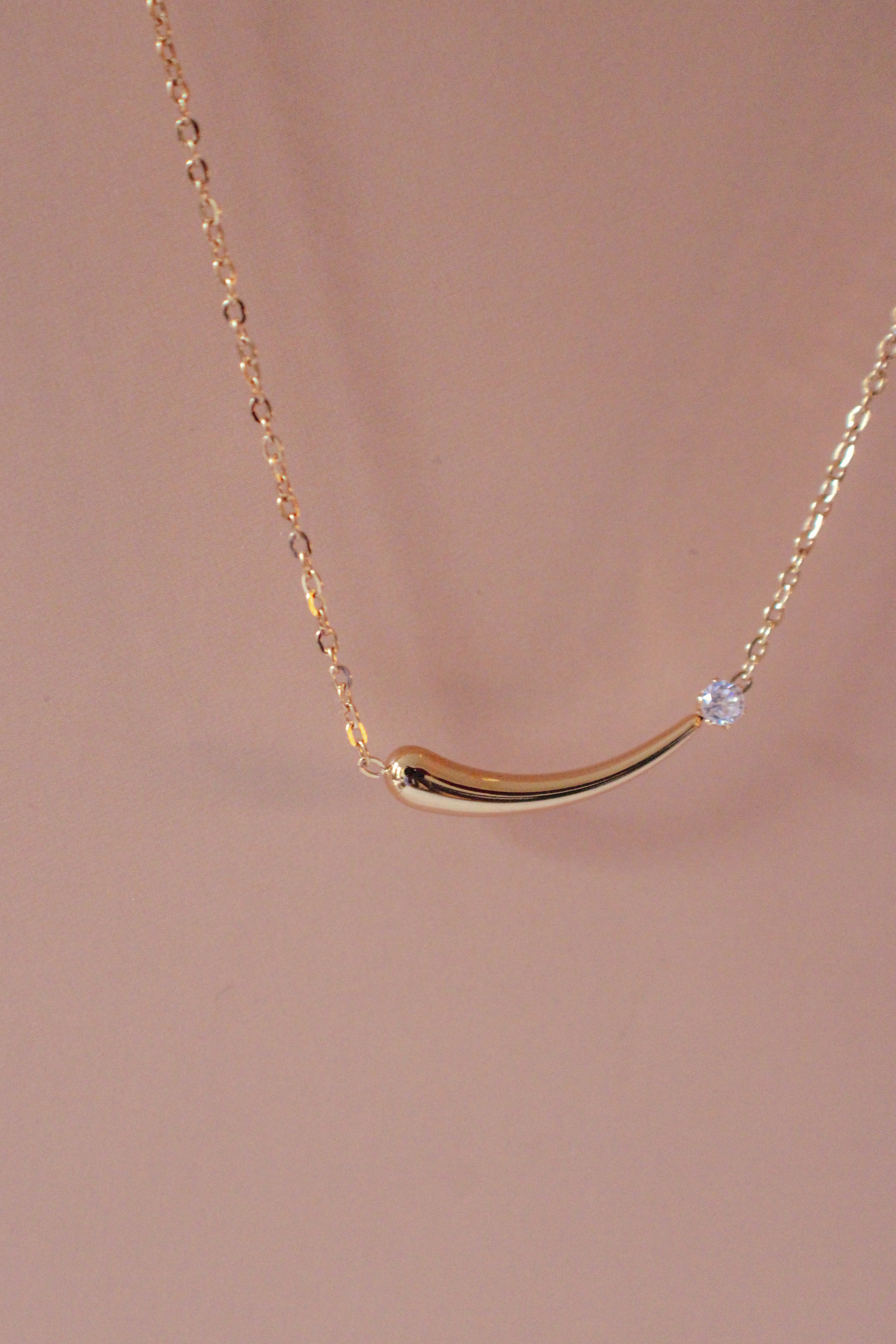 Eira Necklace