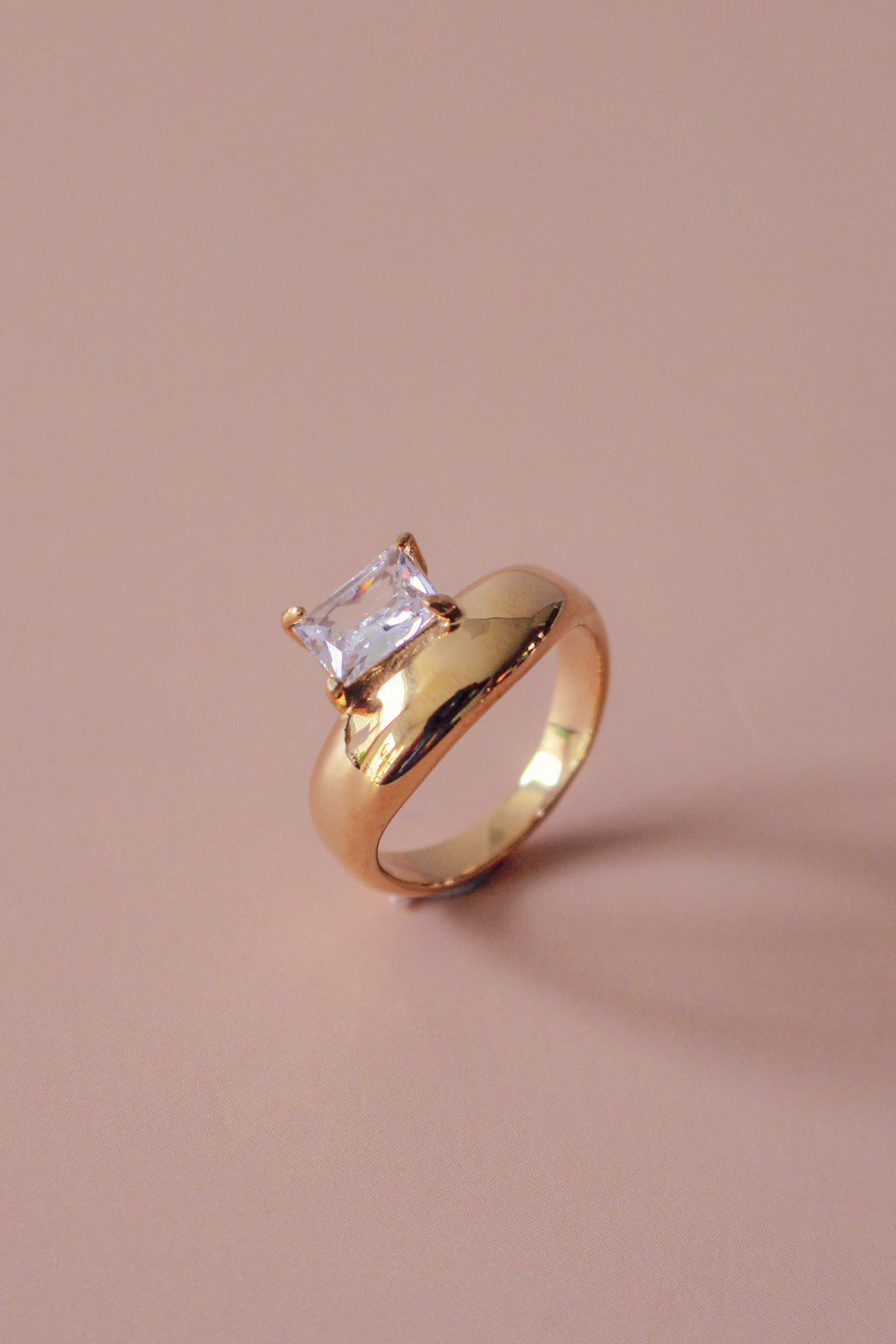 Laour Ring