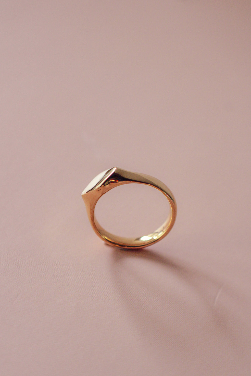 Diamo Signet Ring