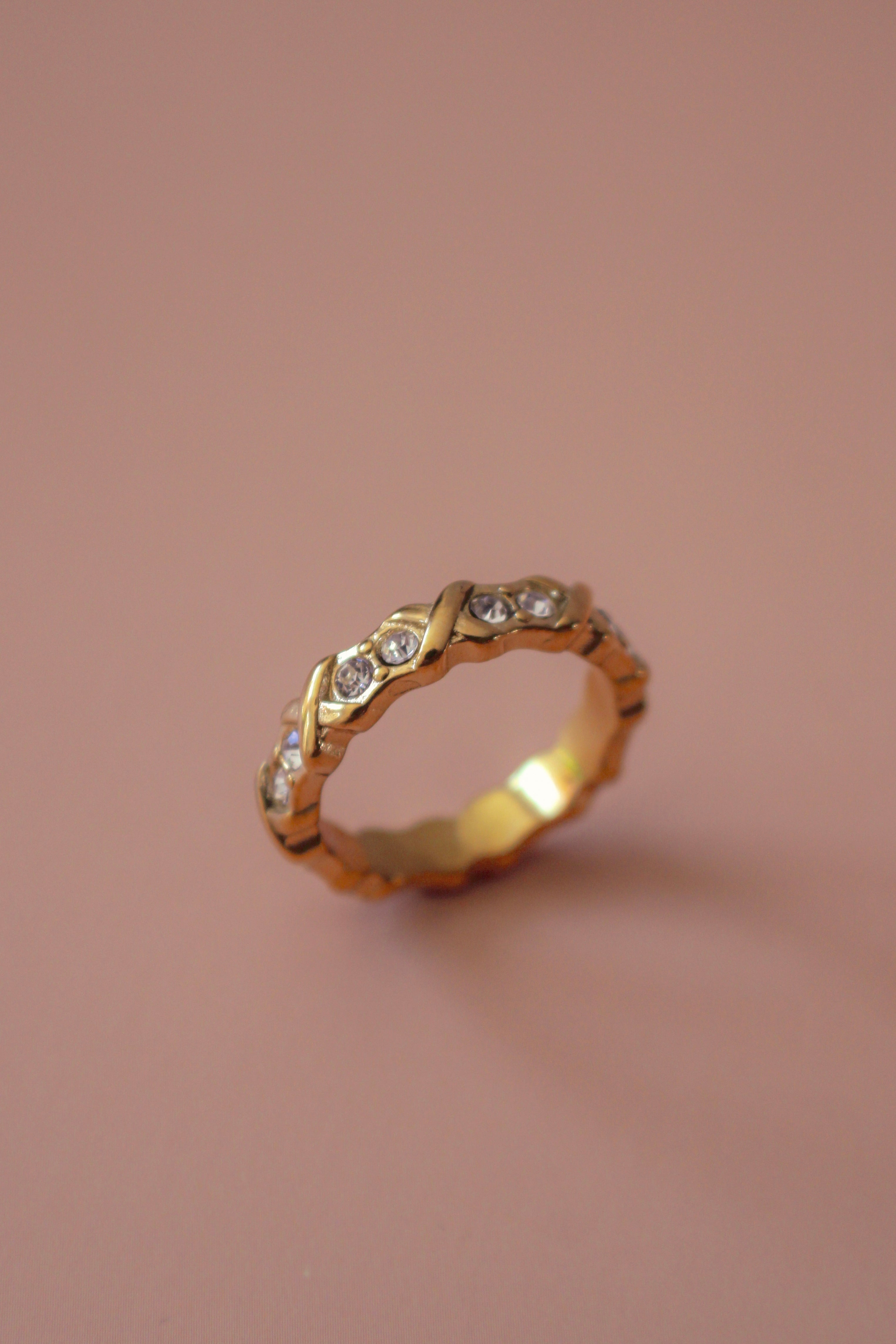 Etta Ring