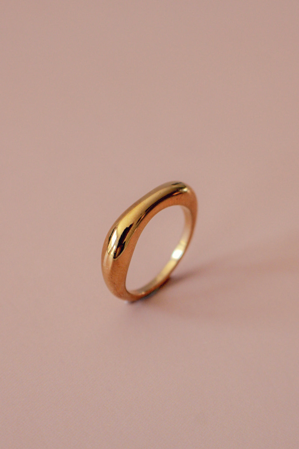 Mae Ring