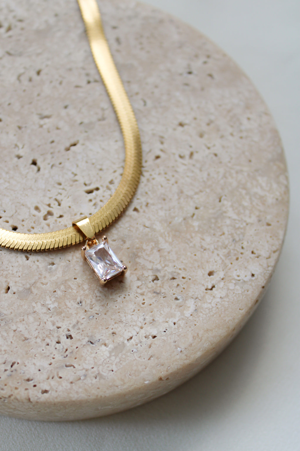 Taylor Necklace (clear)