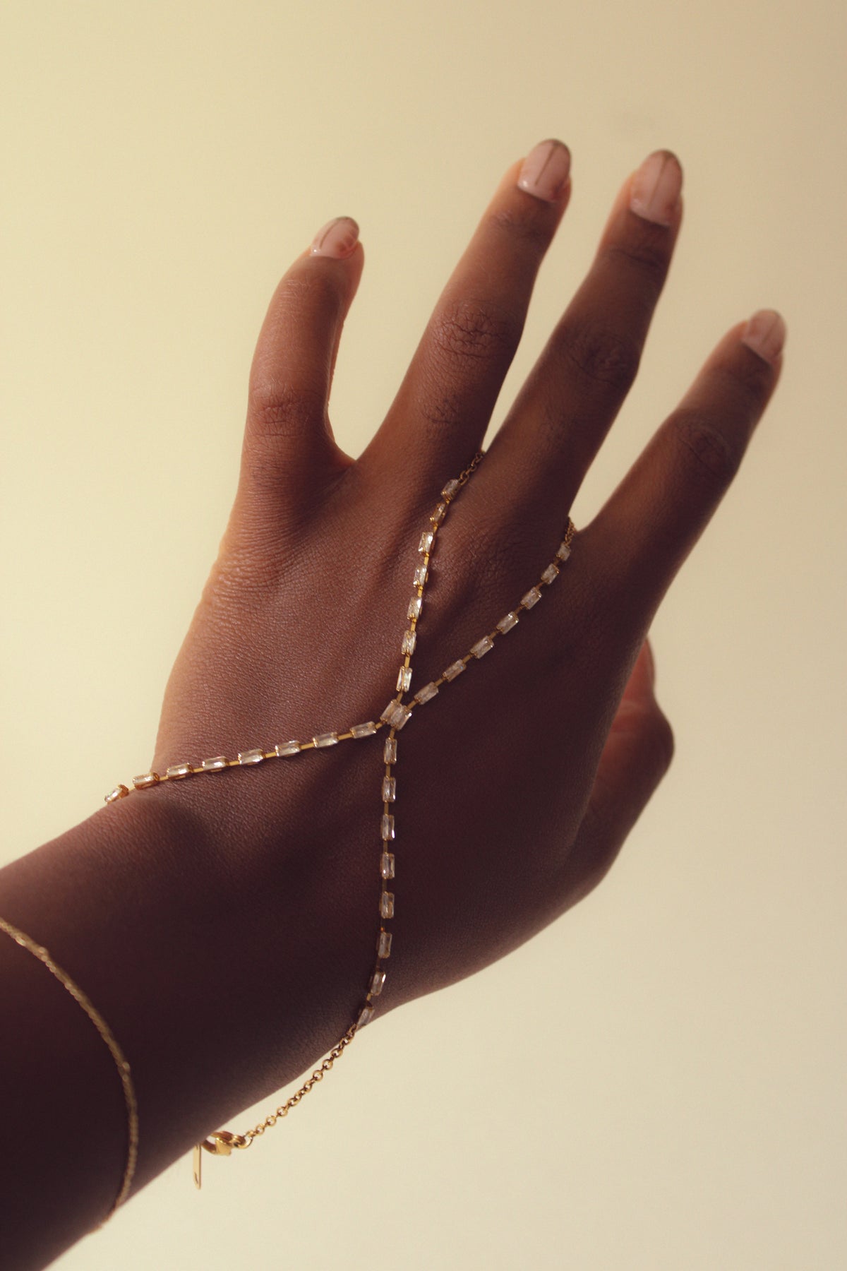 Handchain 02