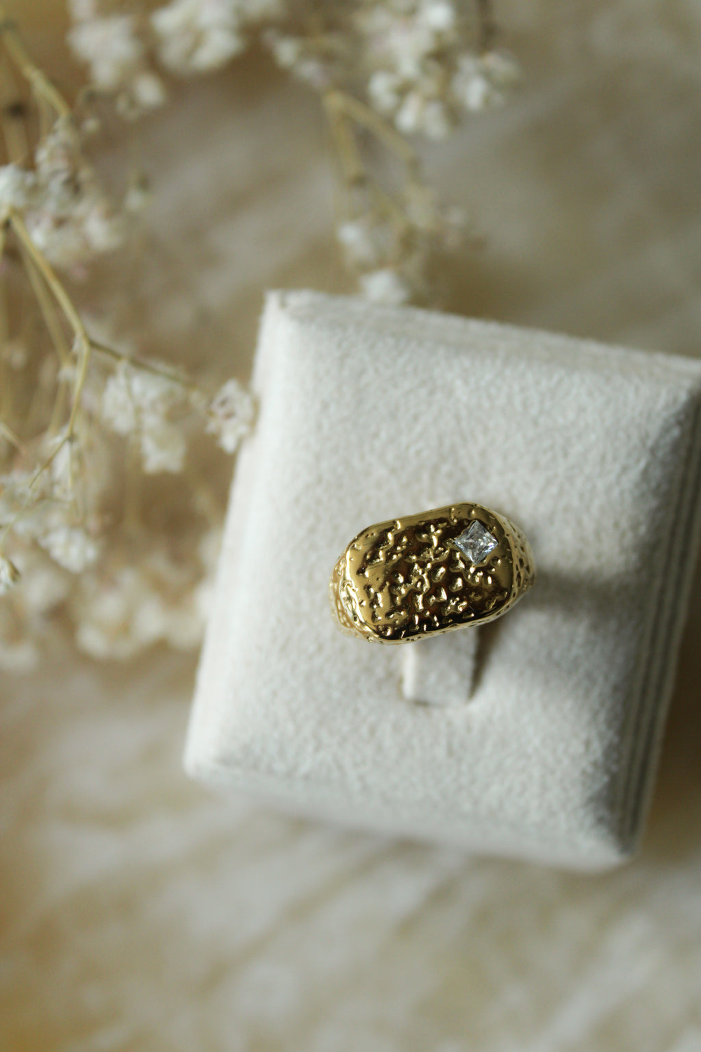 Harper Ring