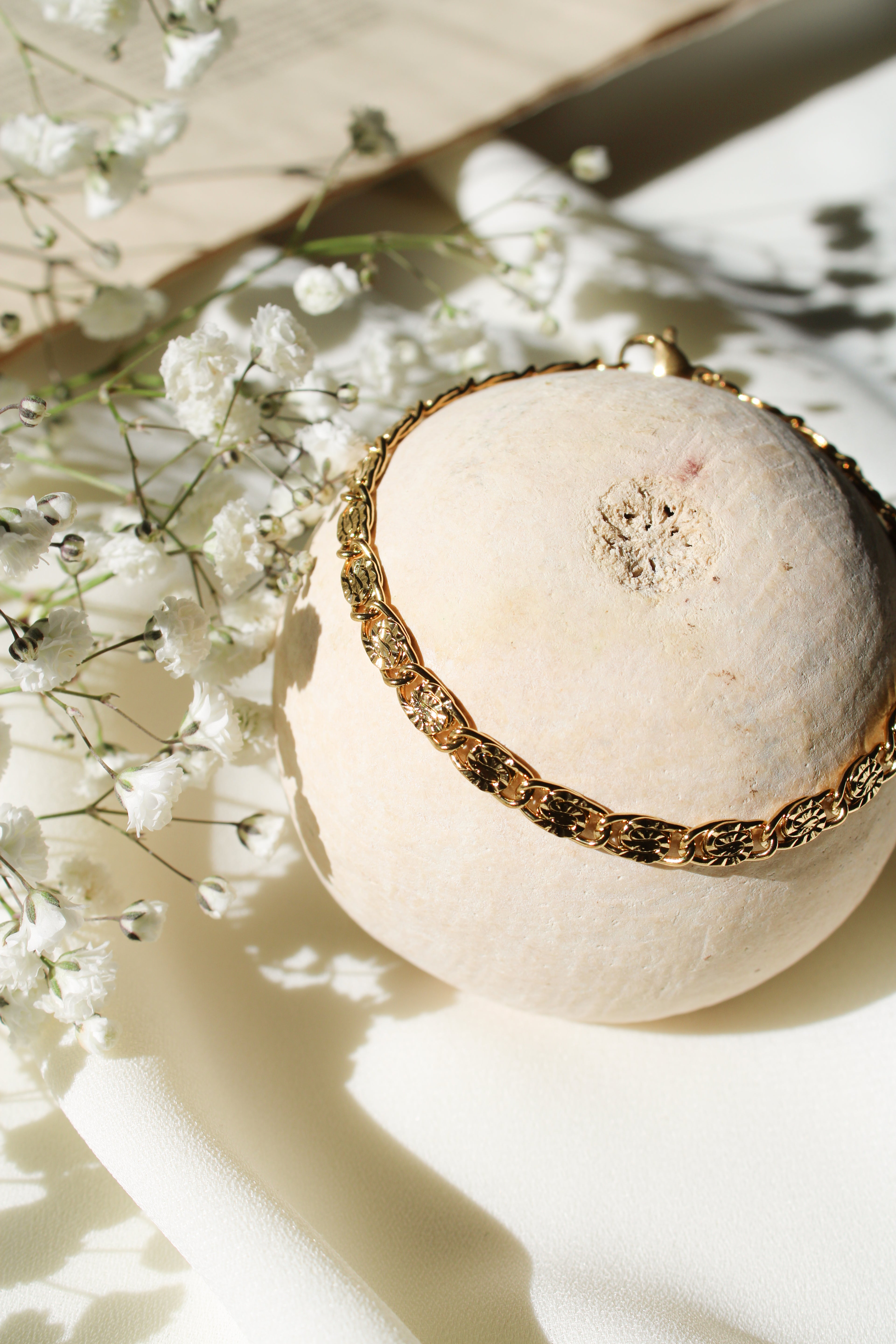 Cassidy Bracelet (hammered)