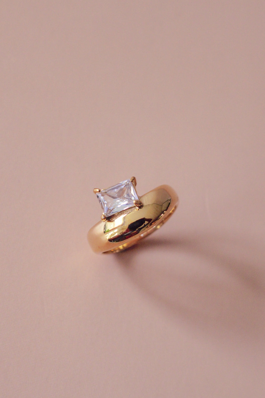 Laour Ring