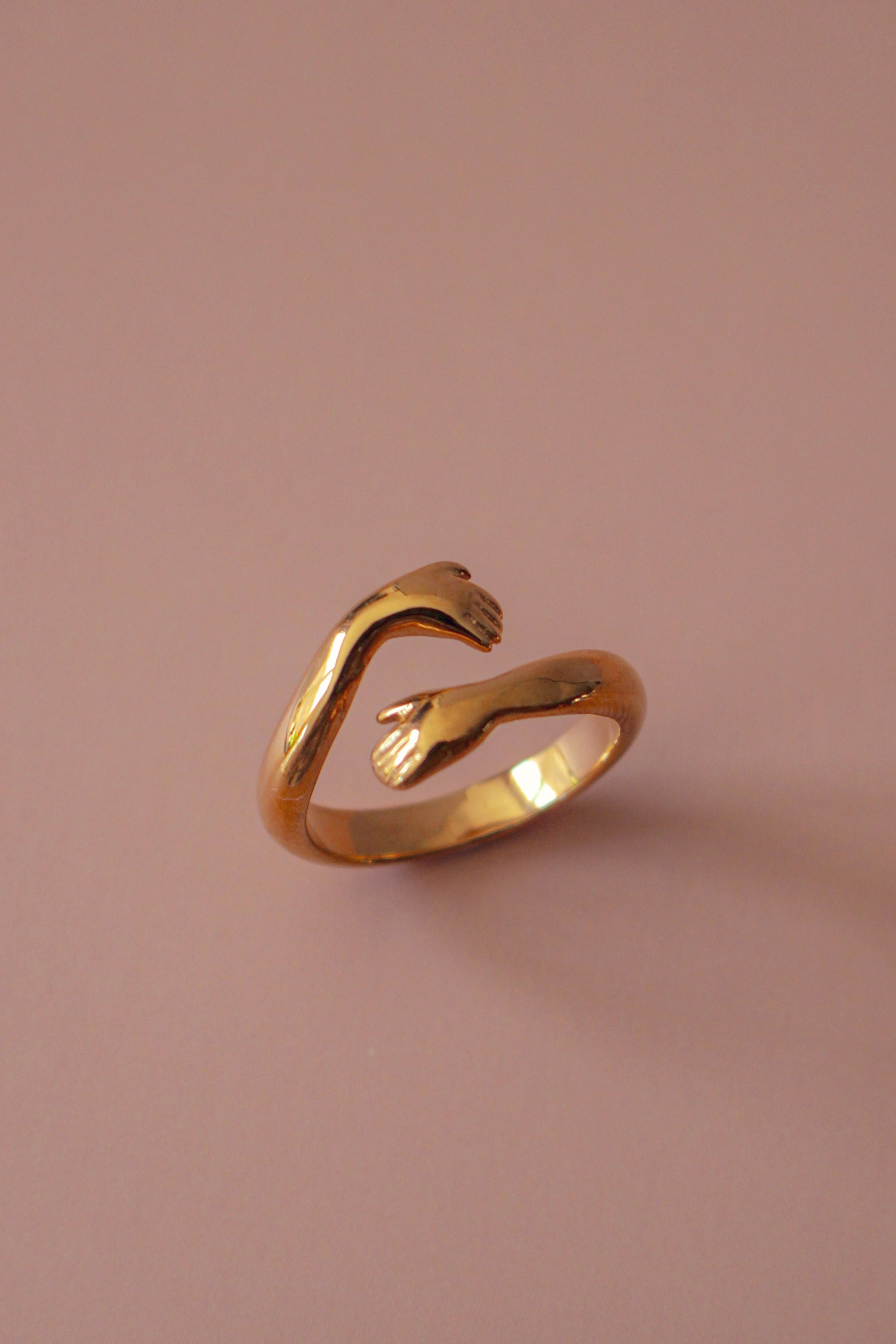 Manos Ring