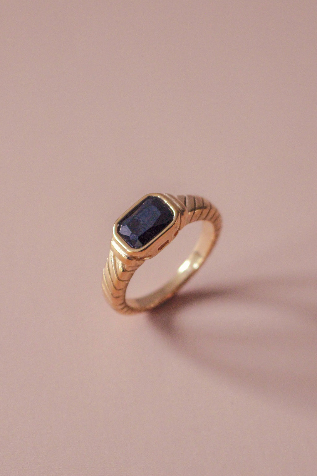 Amaris Ring