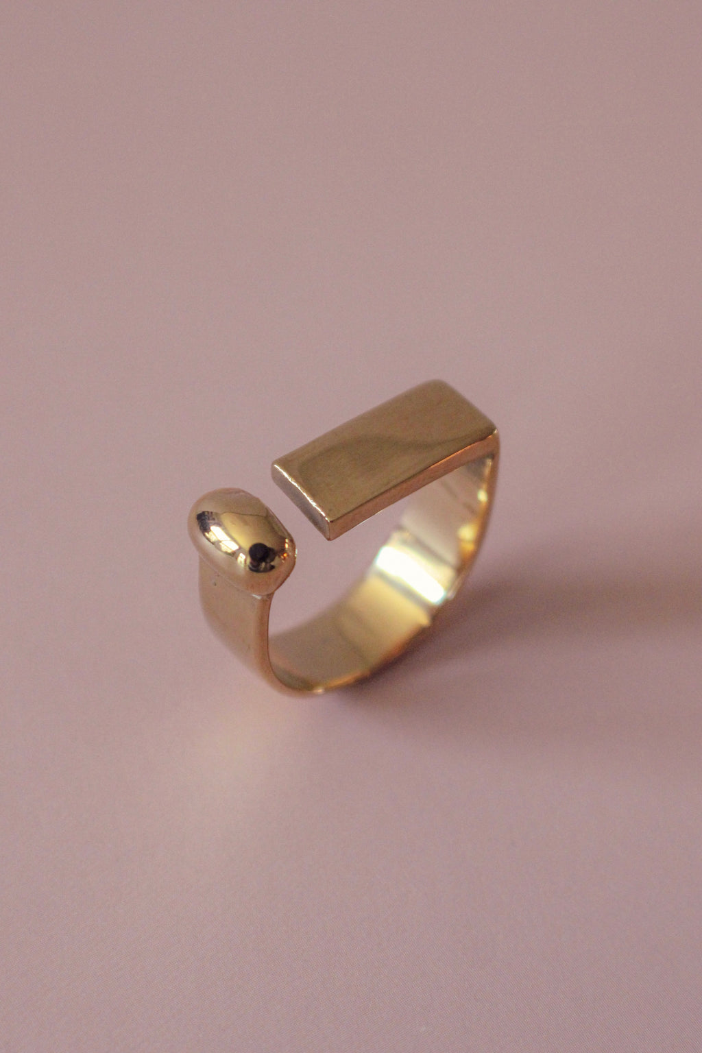 Geometric Cutout Ring