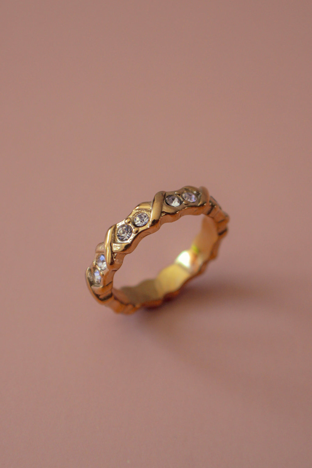 Etta Ring