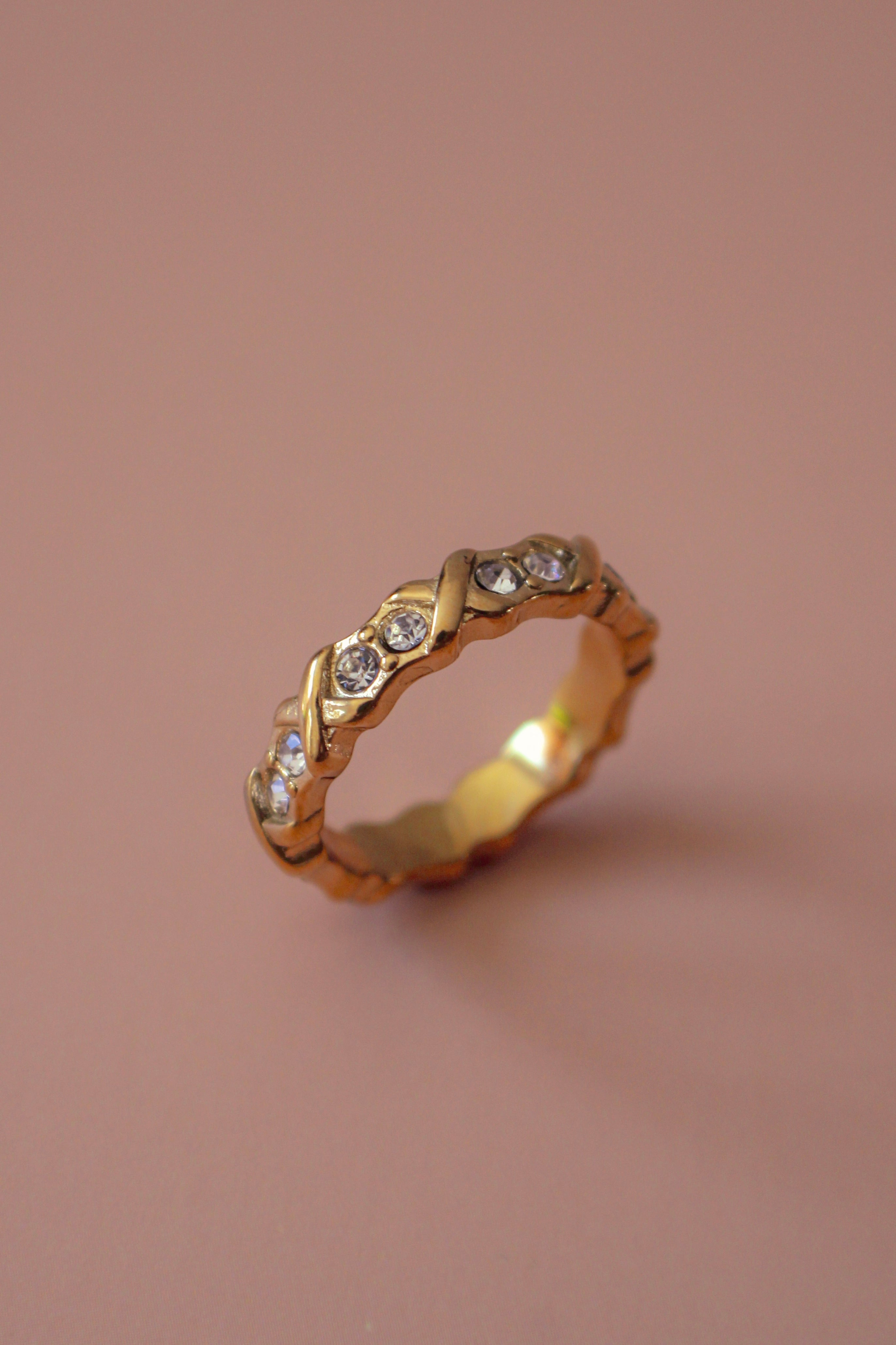 Etta Ring