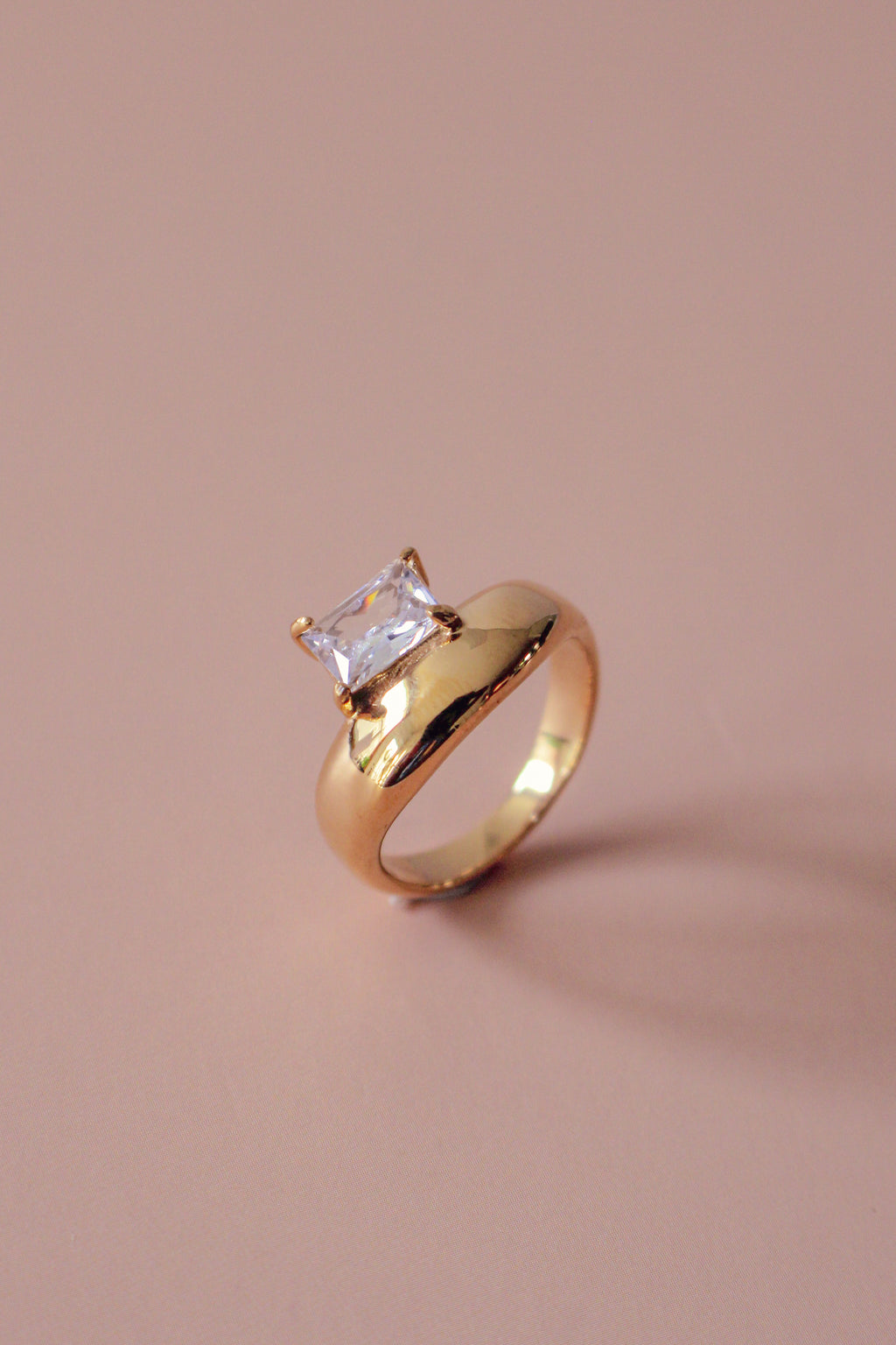 Laour Ring