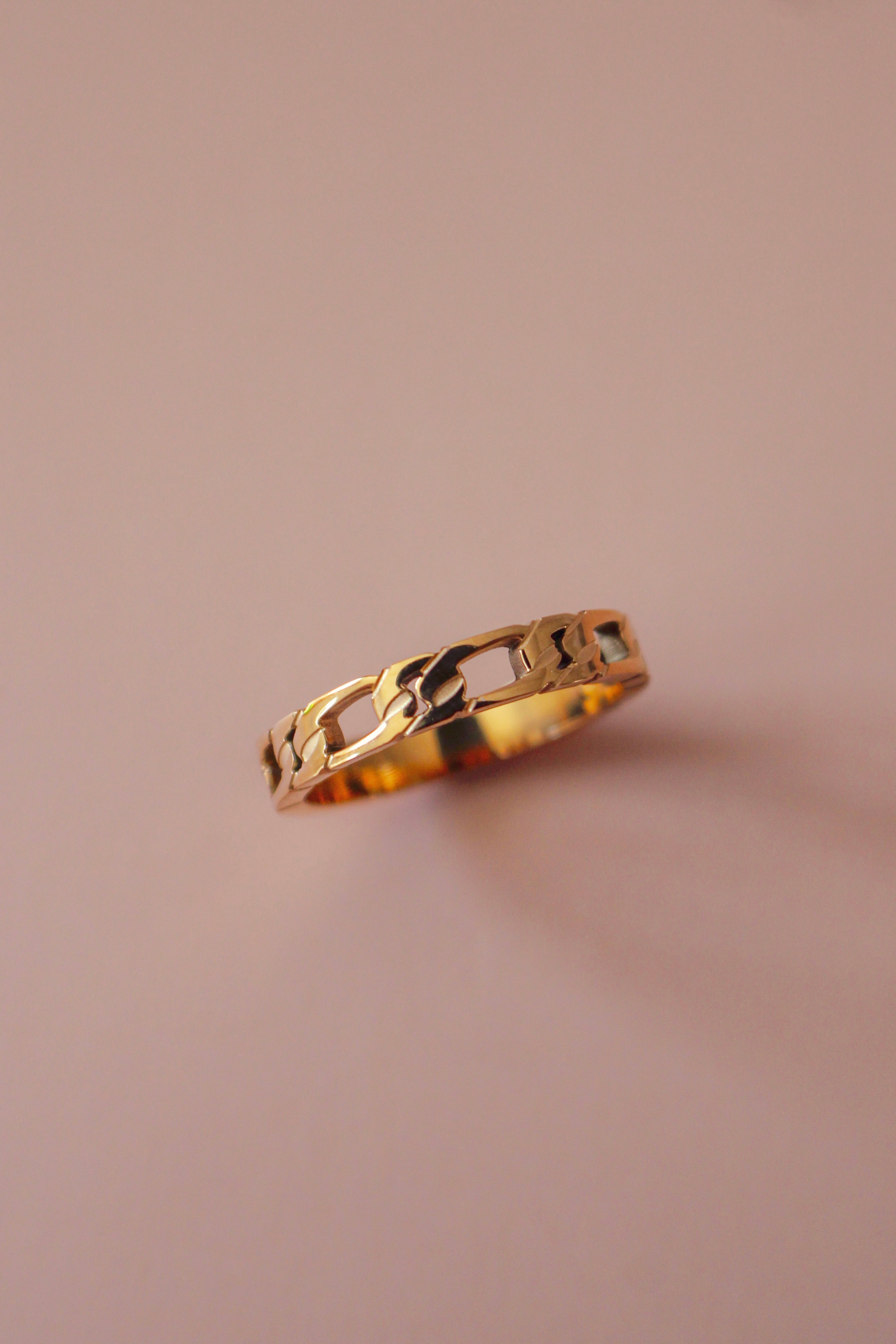 Thick Figaro Ring