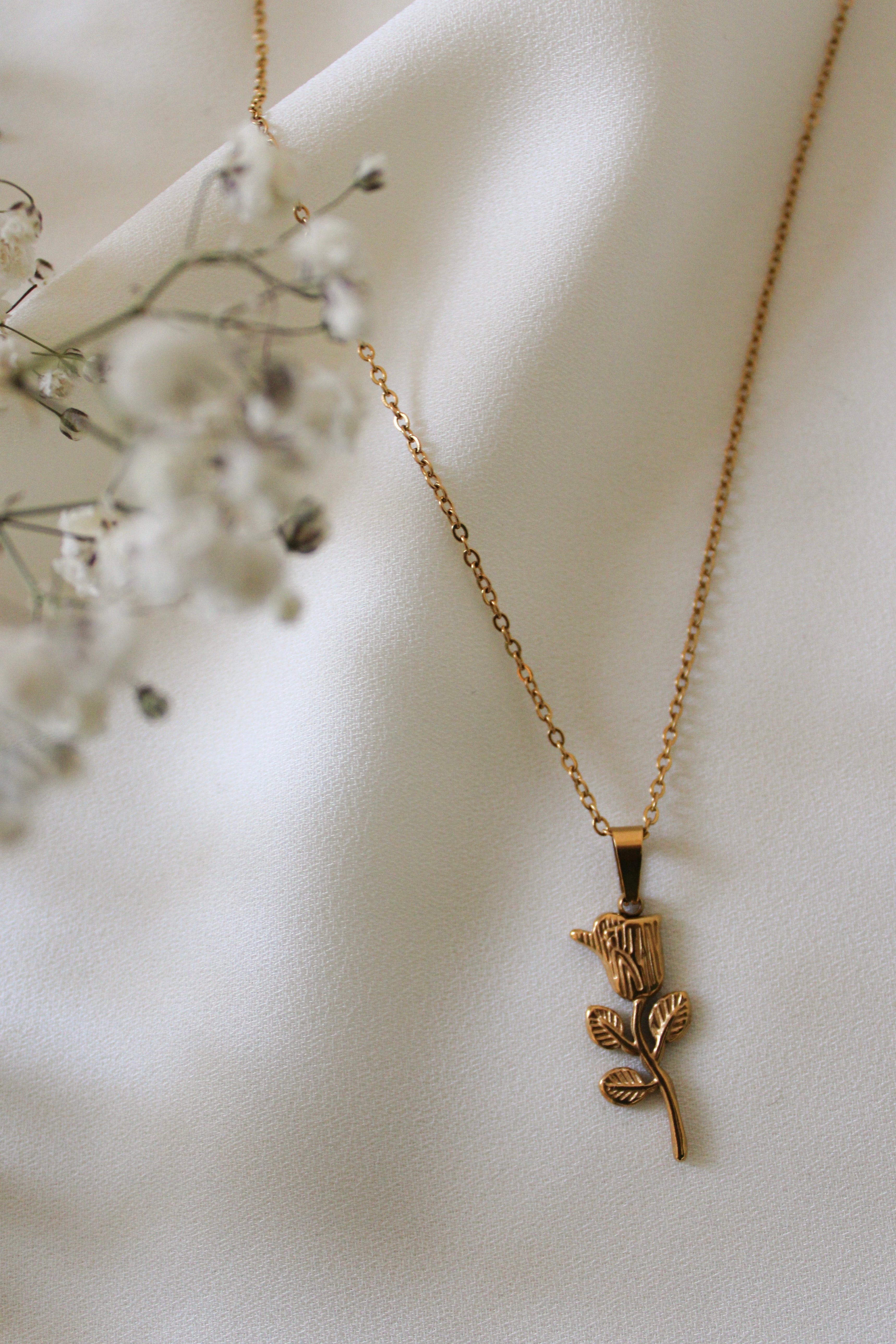 Rosie Necklace 2