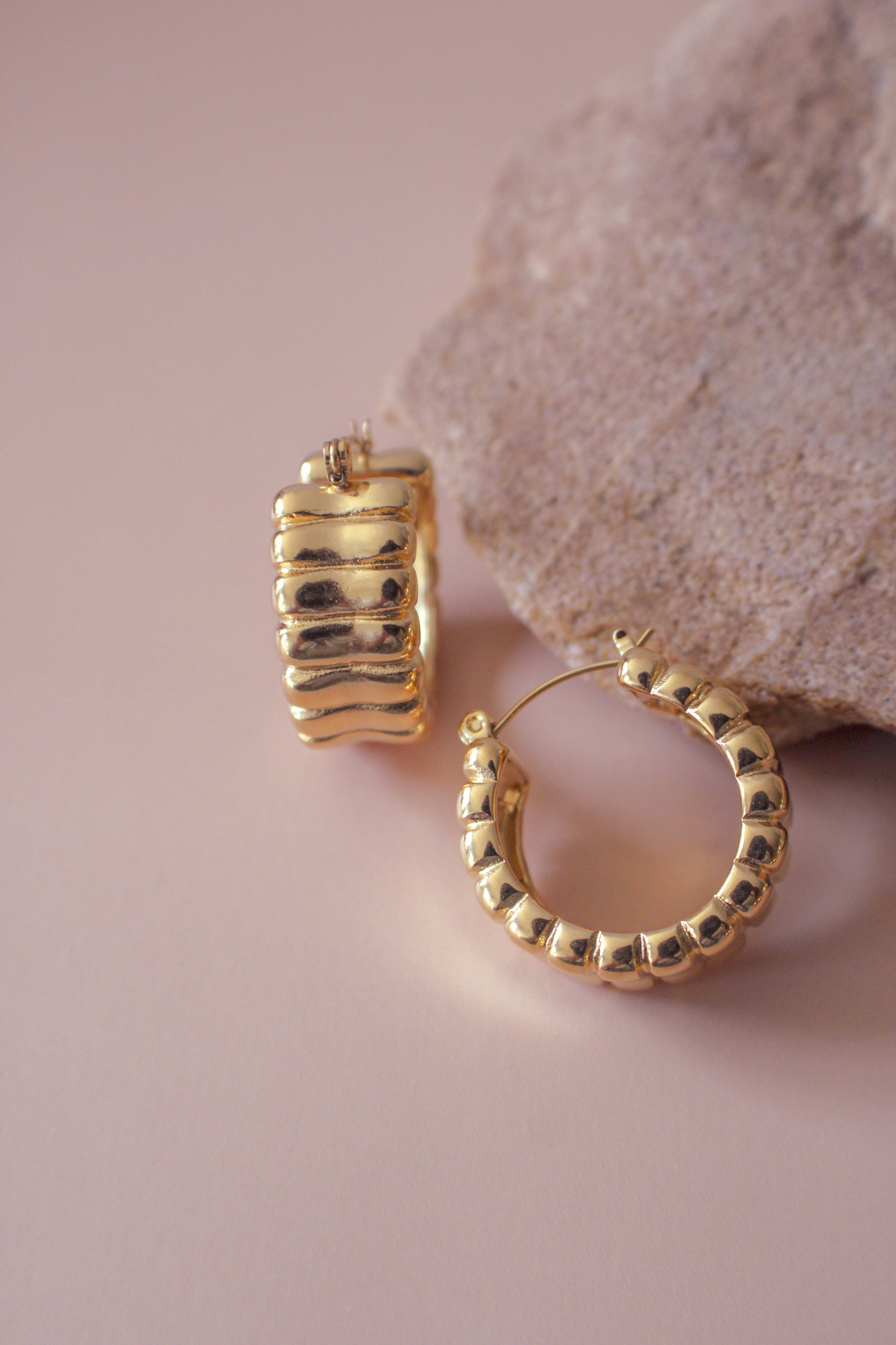 Chunky Ribbed Hoops