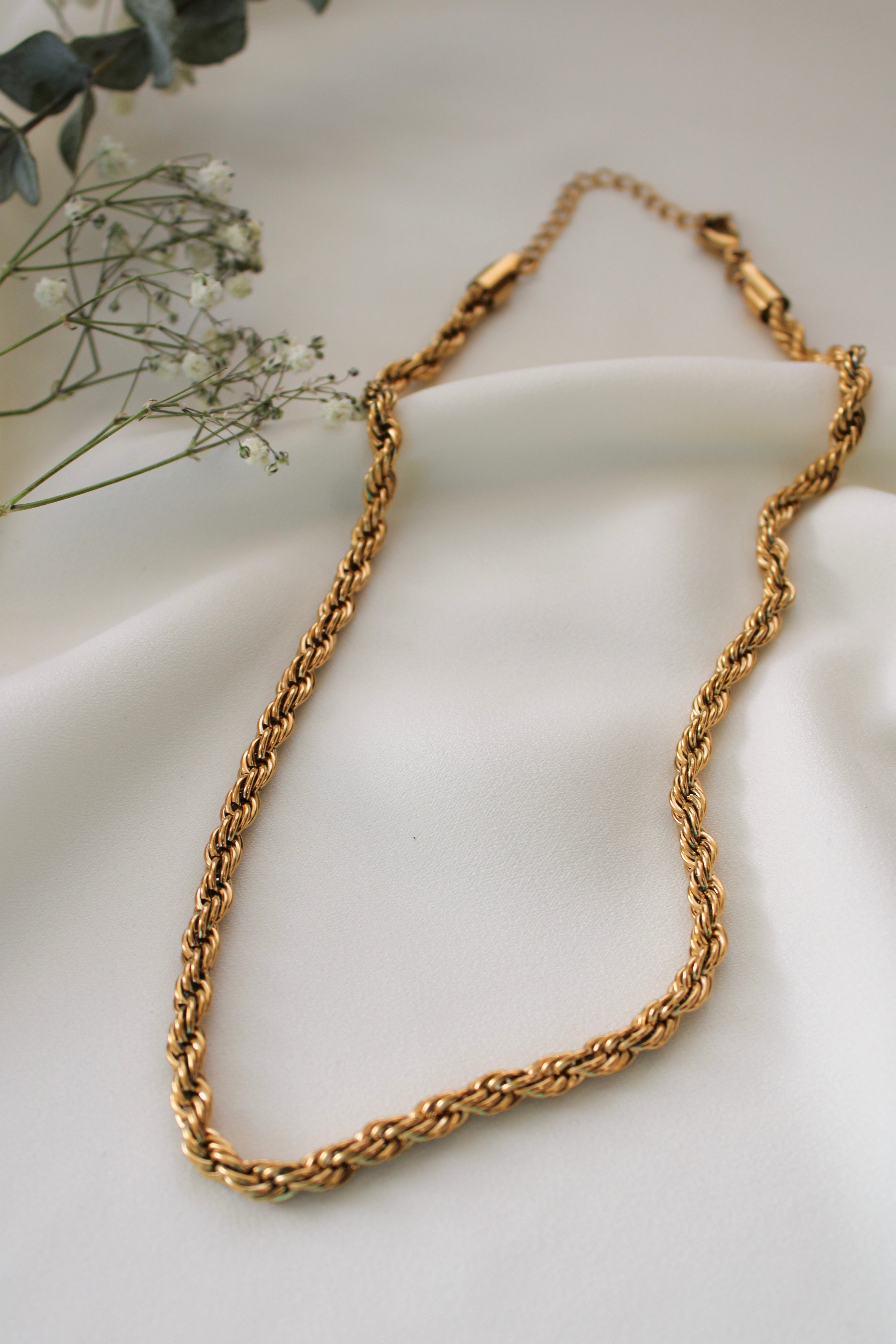 The Rope Necklace