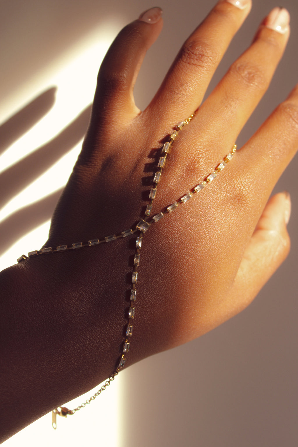 Handchain 02