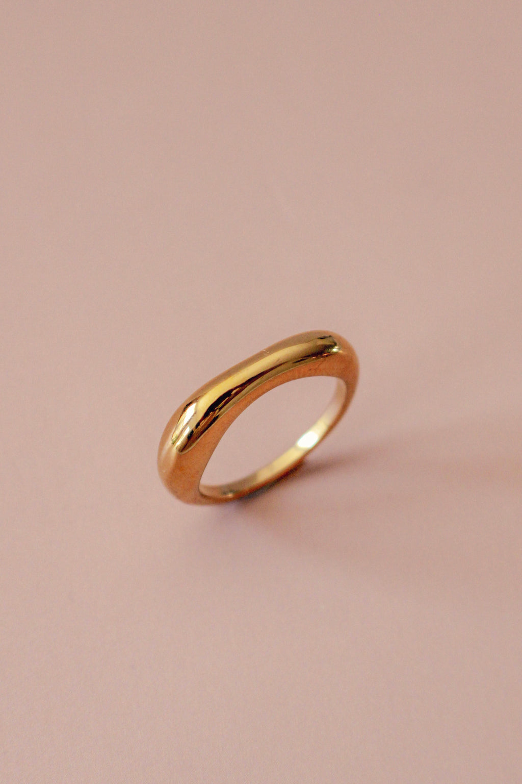 Mae Ring