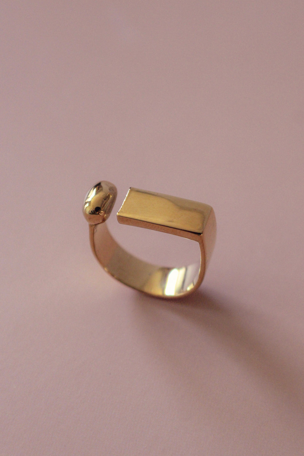 Geometric Cutout Ring