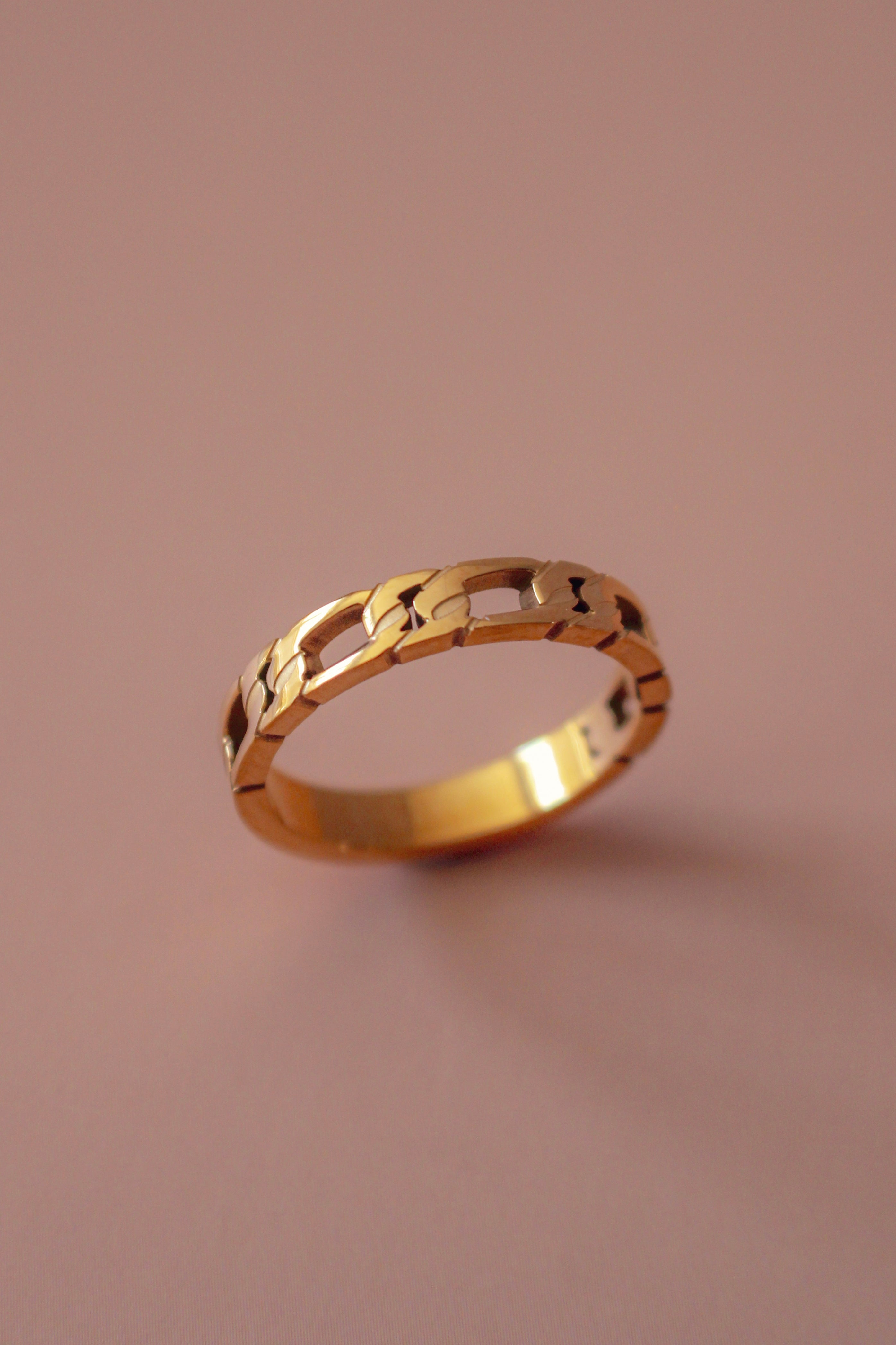 Thick Figaro Ring