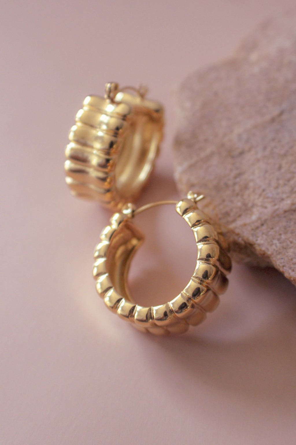 Chunky Ribbed Hoops