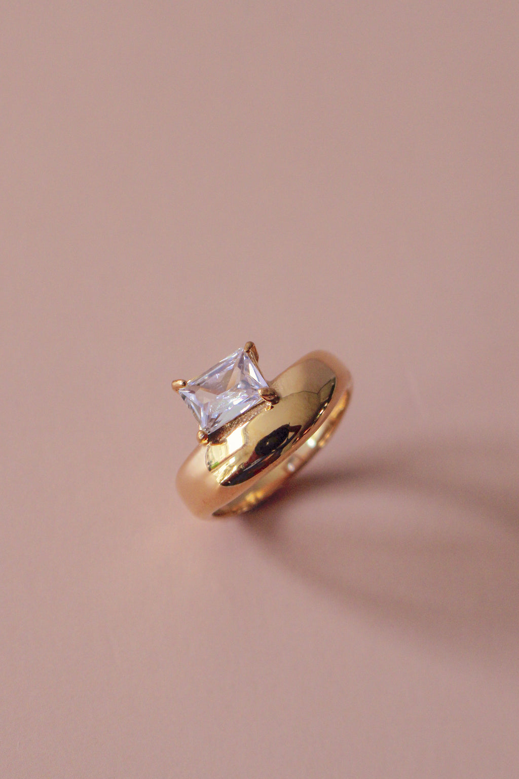 Laour Ring