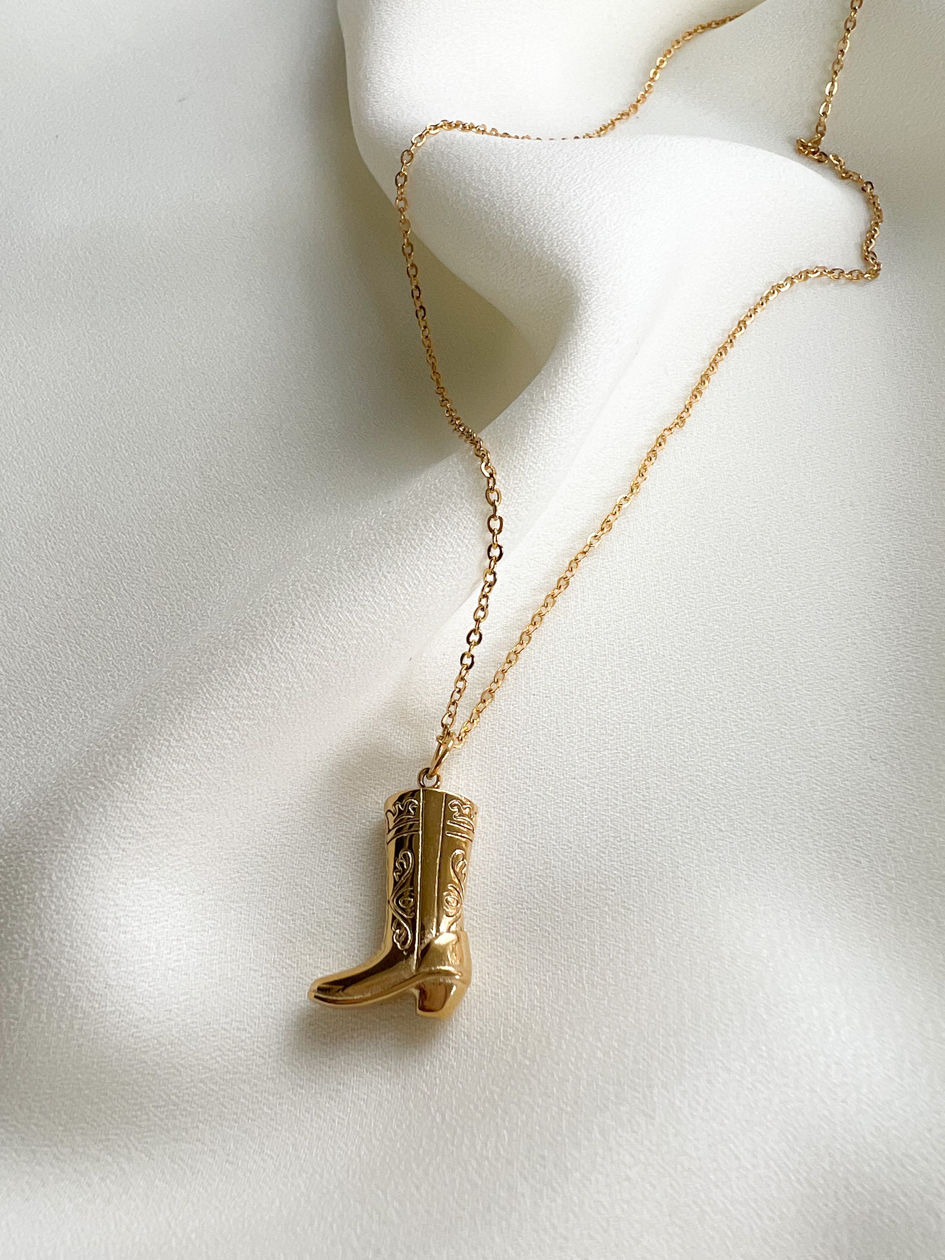 Woody Necklace