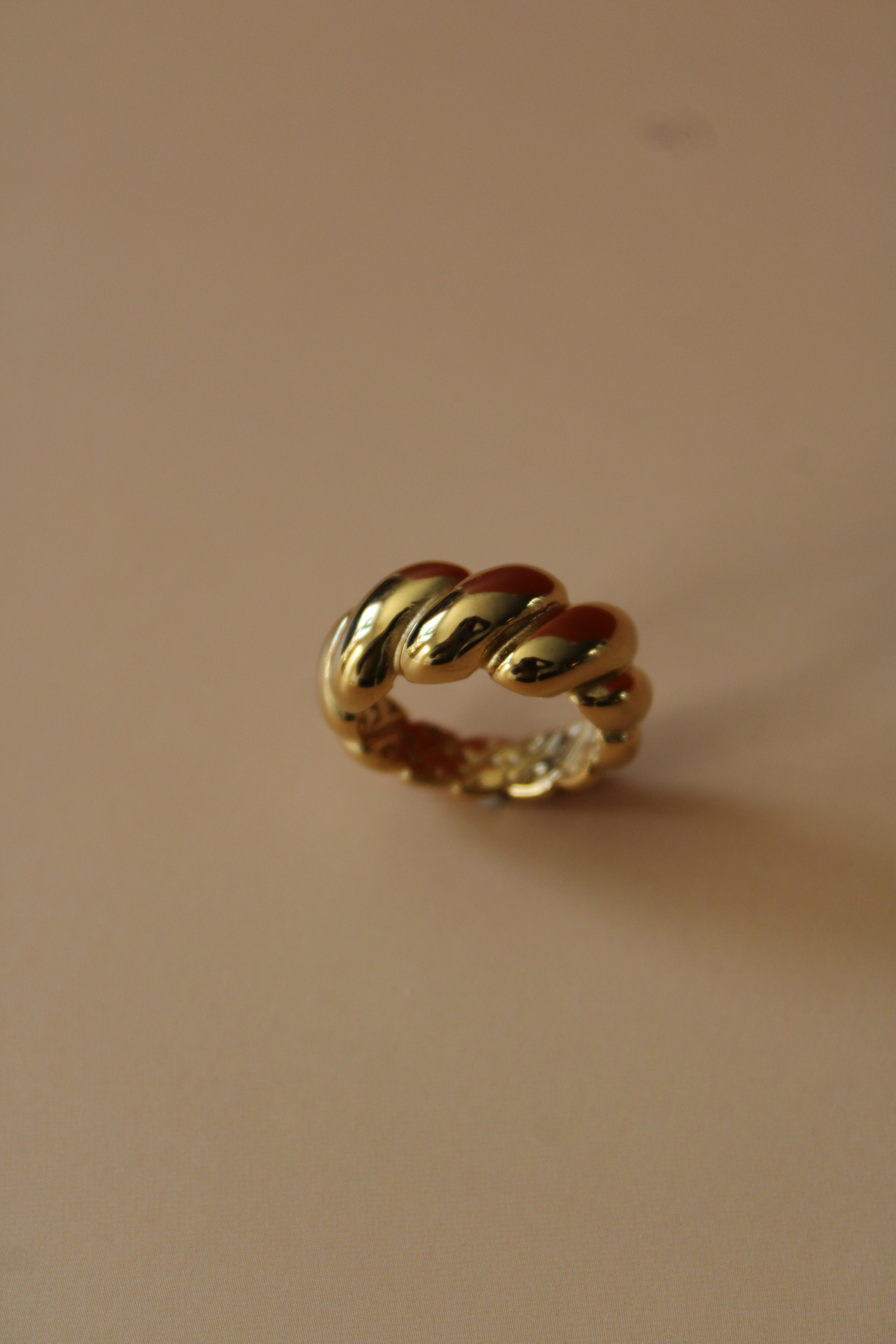 Eclair Ring