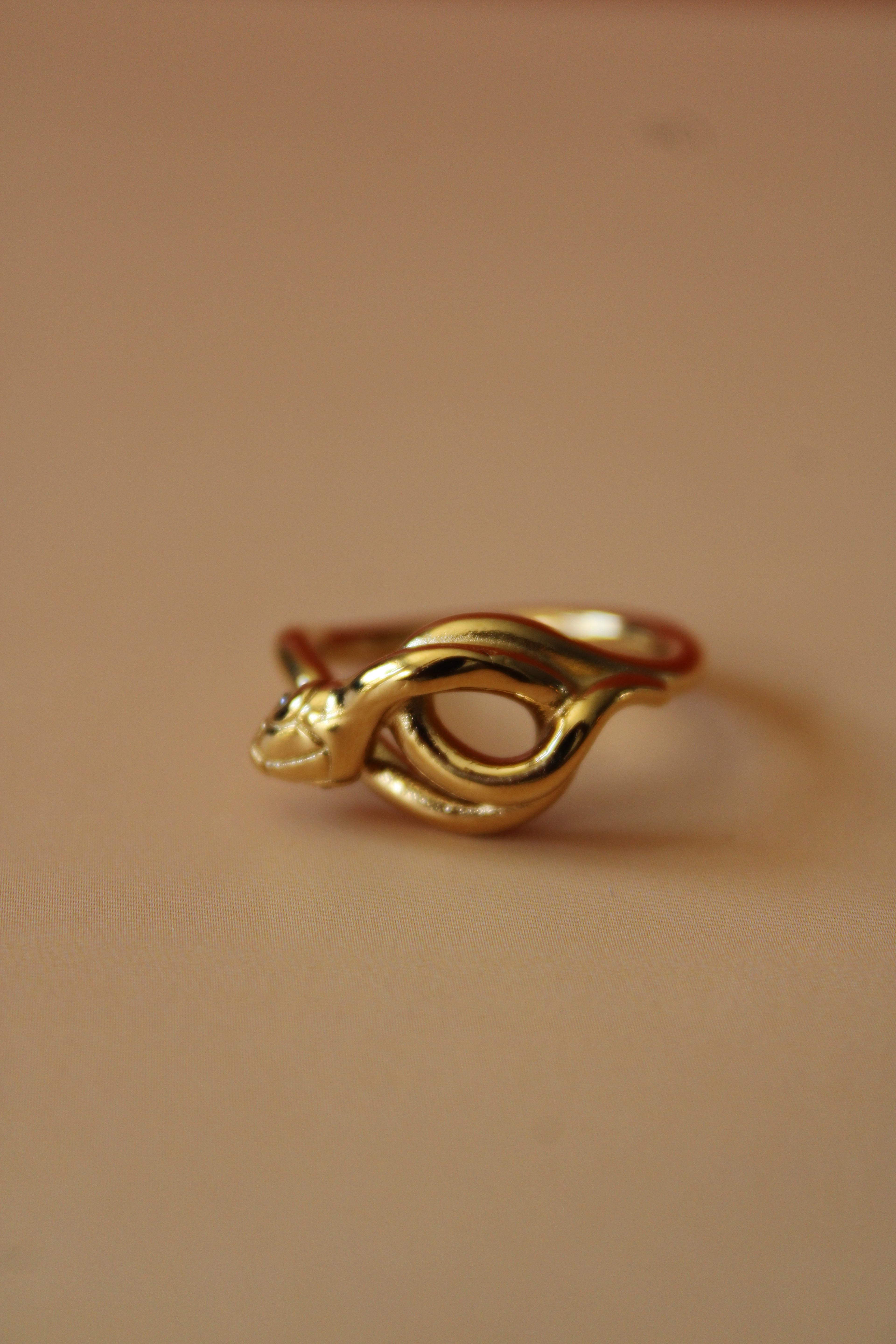 Cobra Ring
