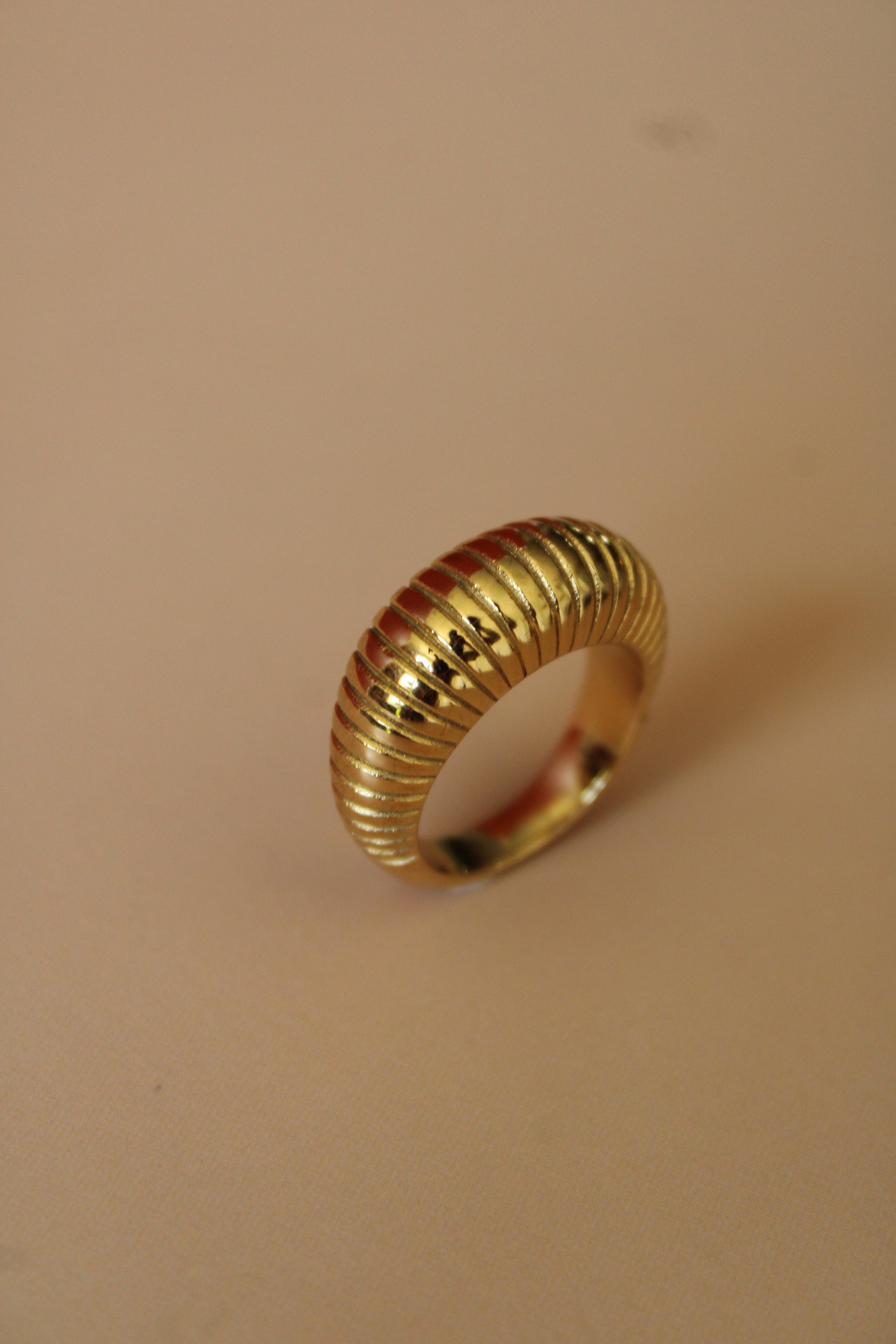 Ribbed Dome Ring