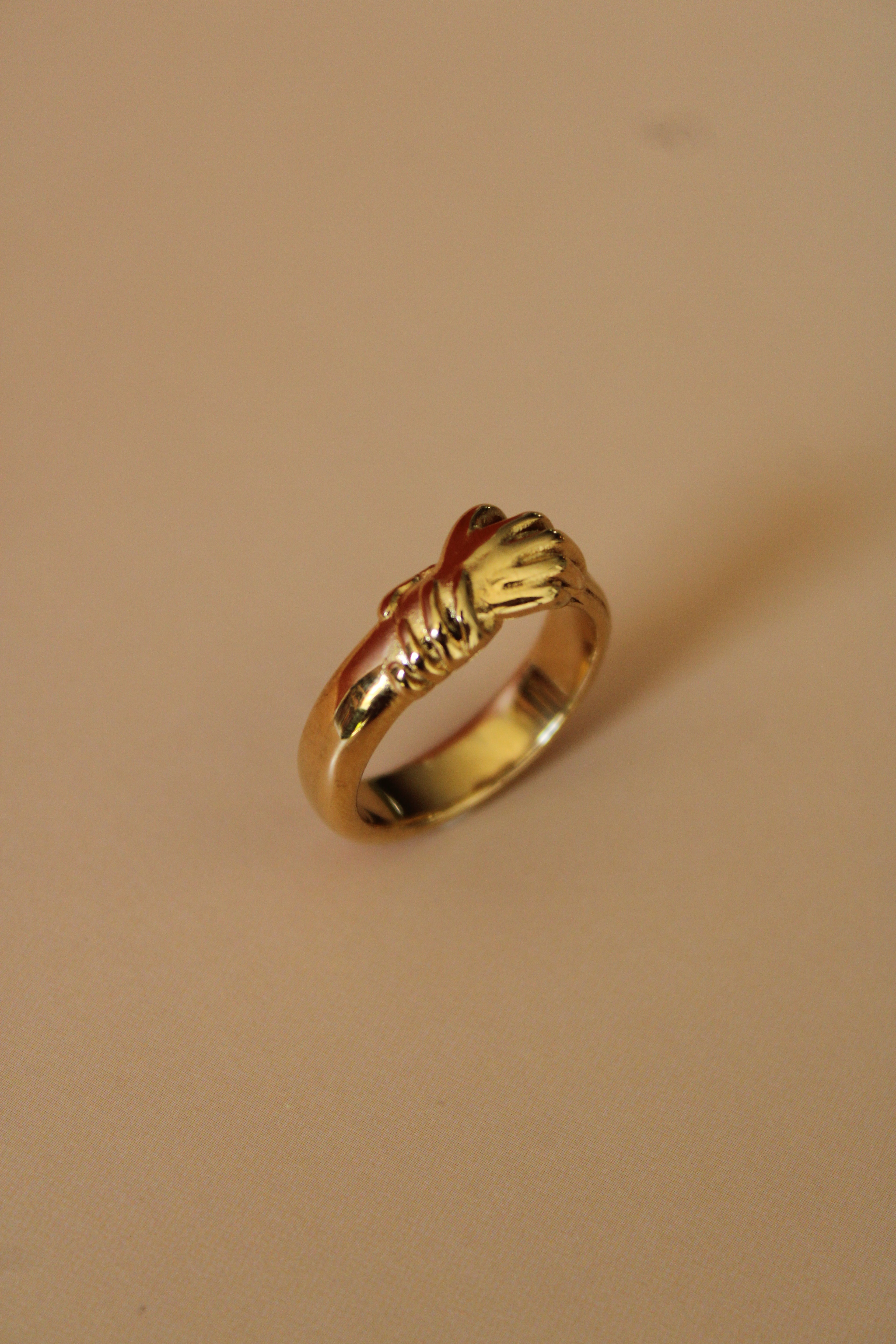 Grasping Ring