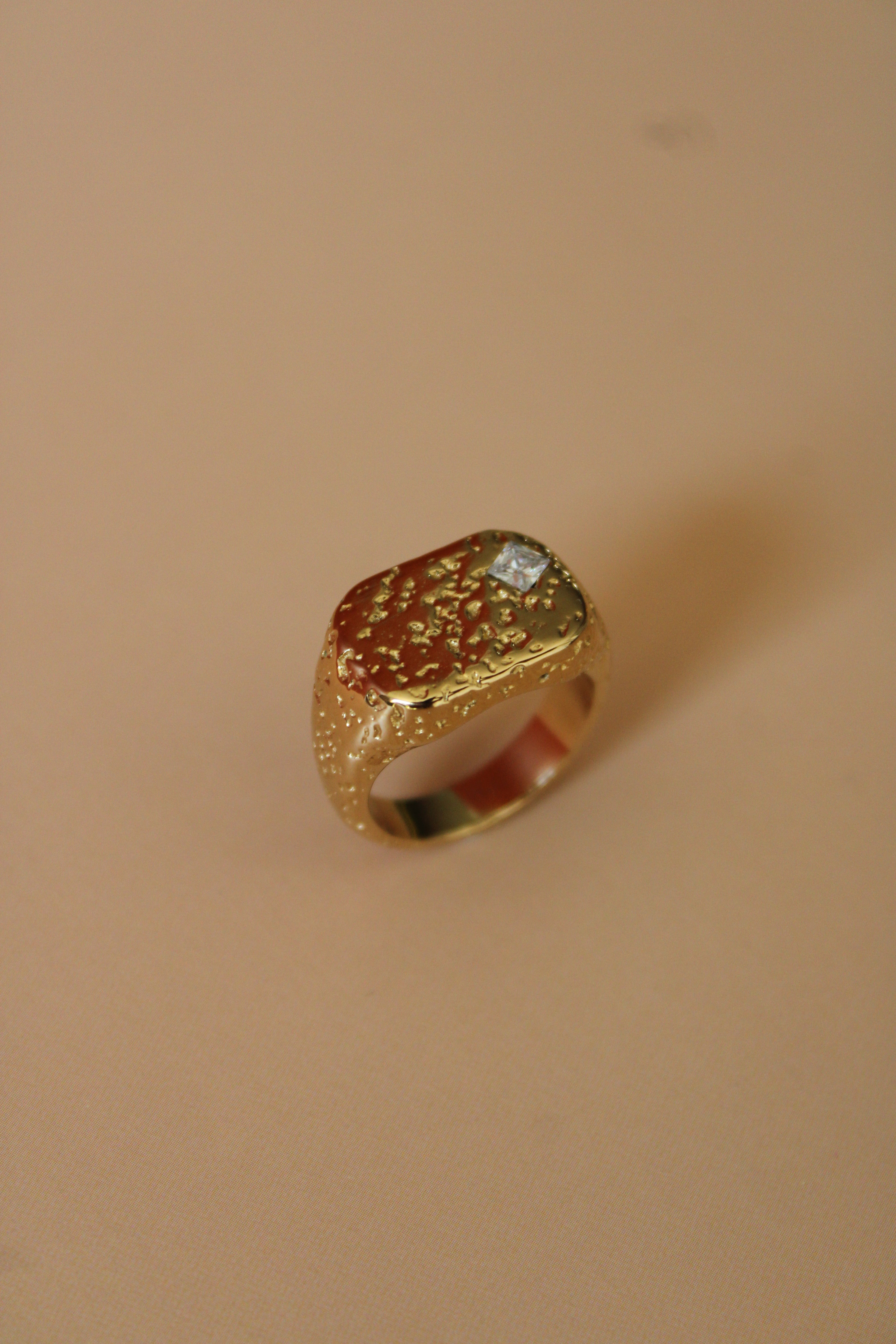 Harper Ring