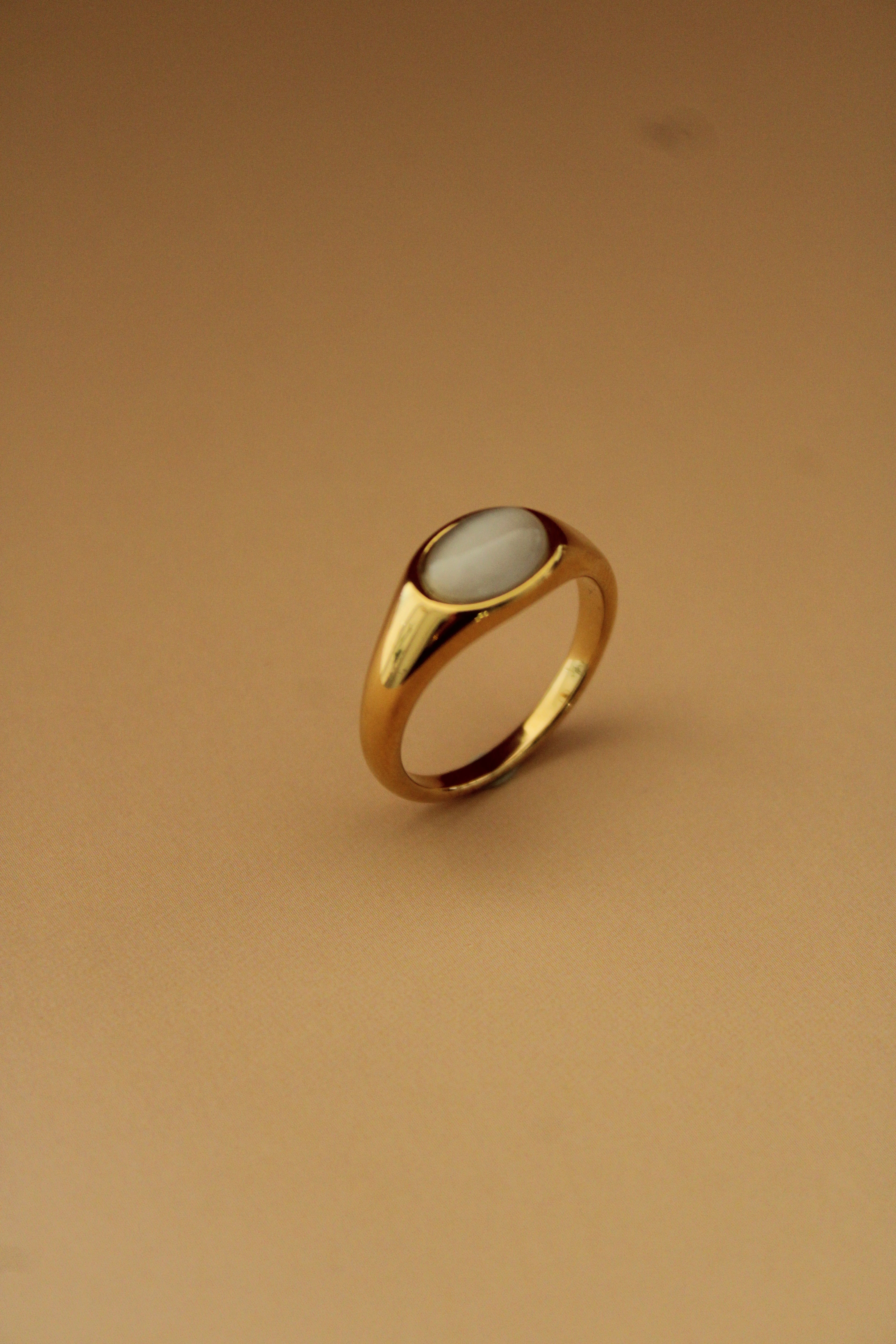 Smooth Quartz Ring